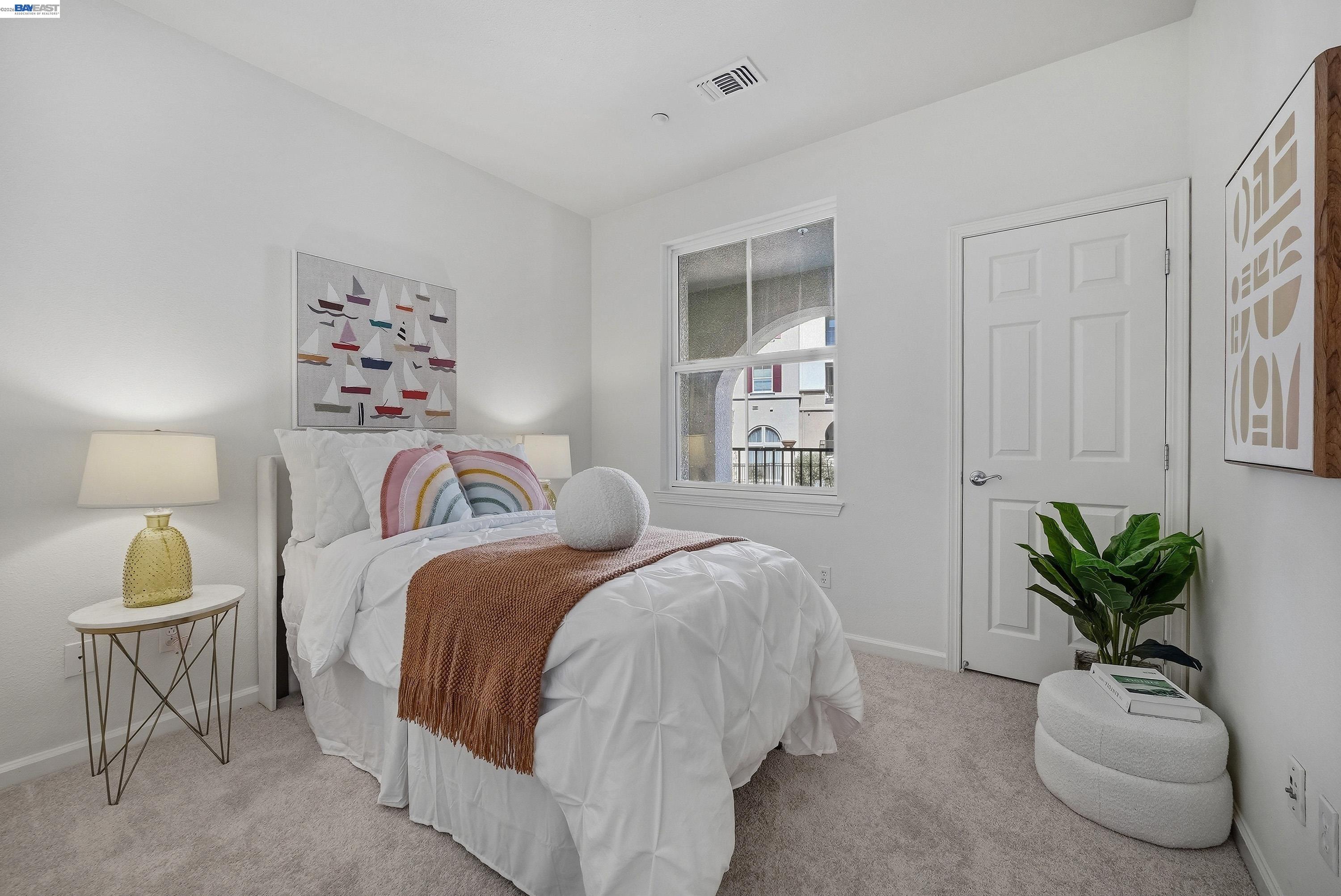 3360 Maguire Way # 140
