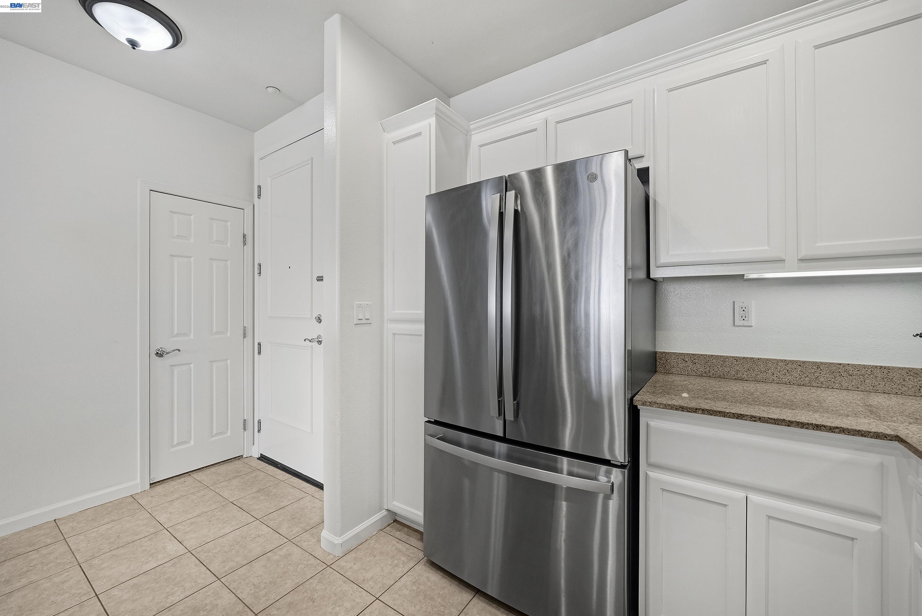 3360 Maguire Way # 140
