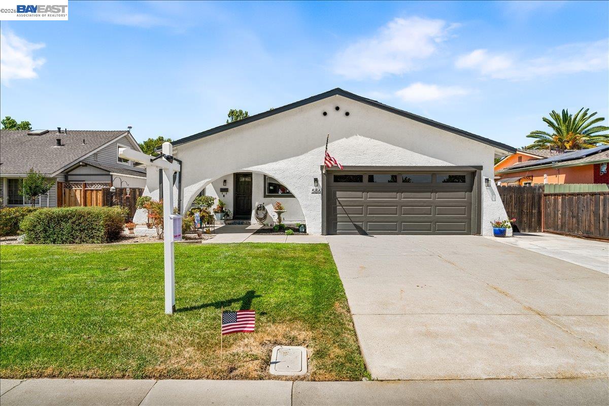 586 Colusa Way