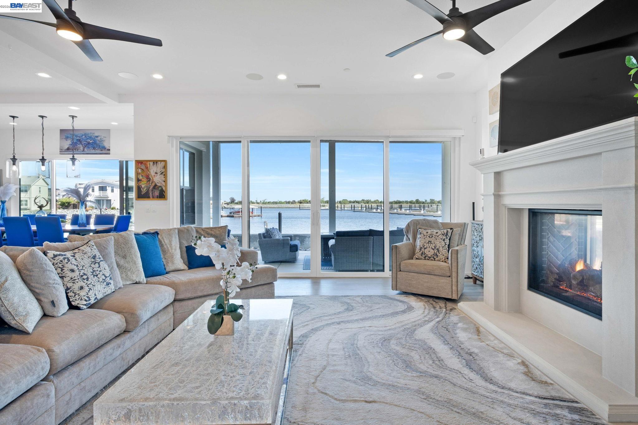 183 Seagate Pl