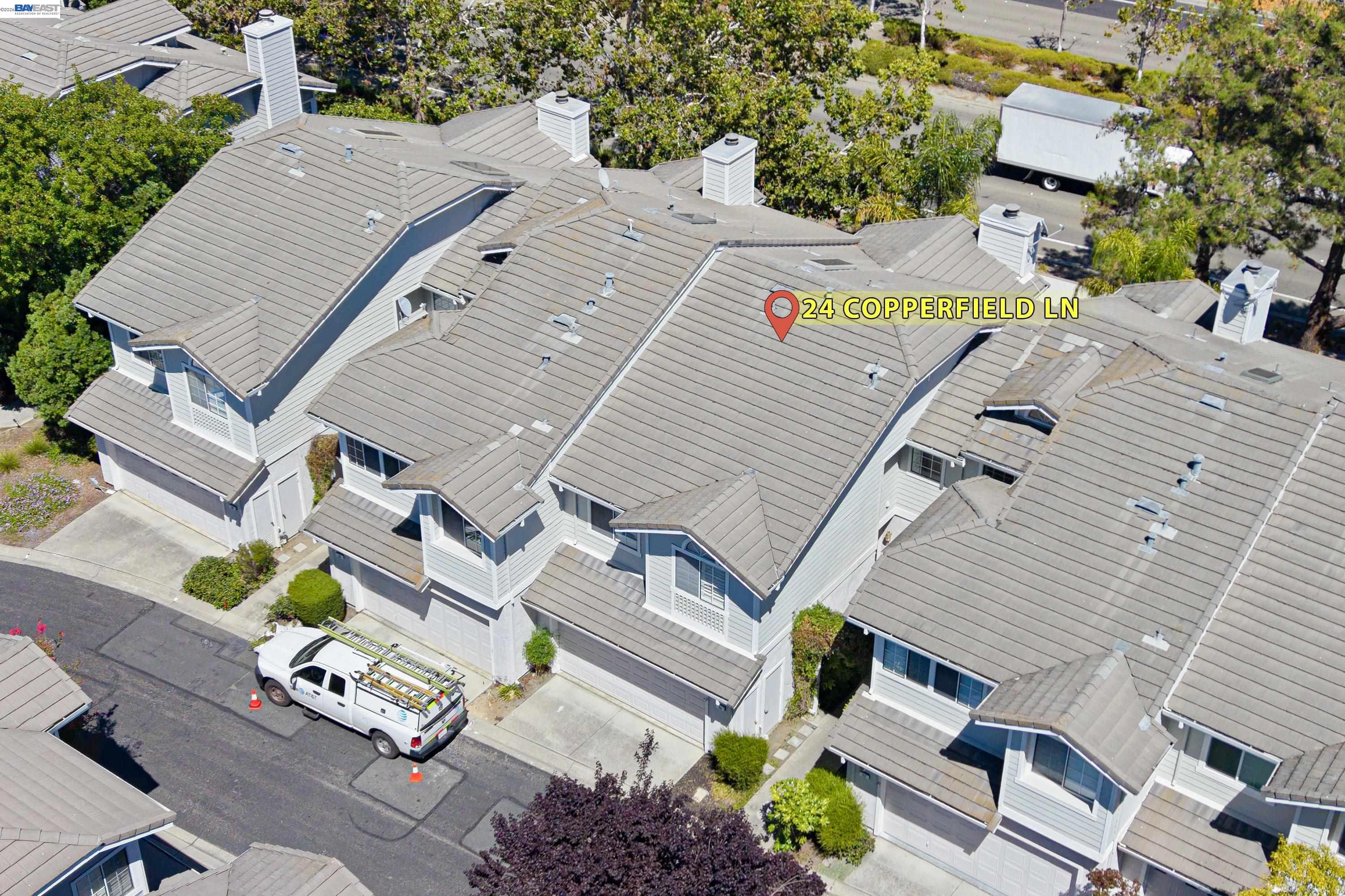 24 Copperfield Ln