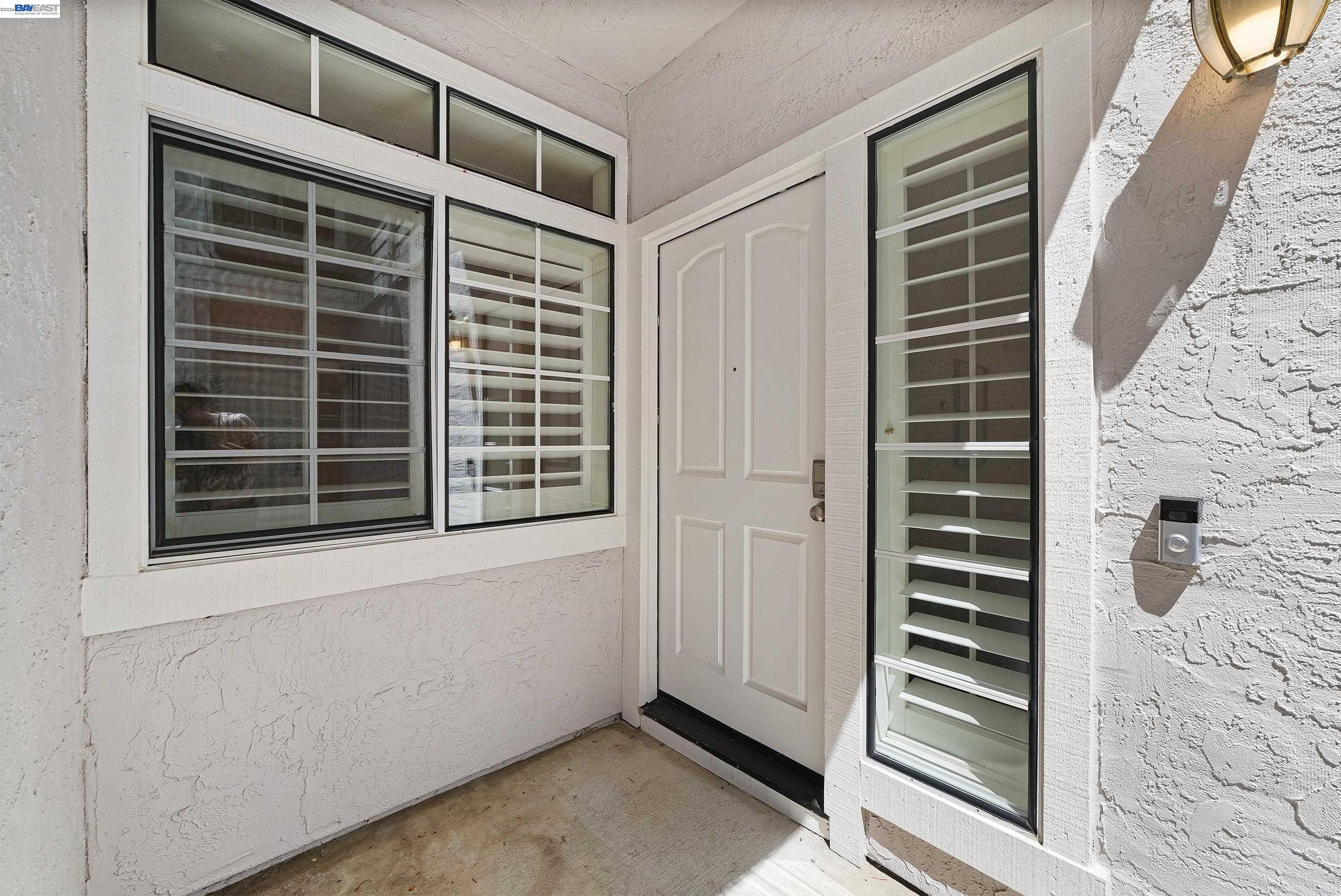 24 Copperfield Ln