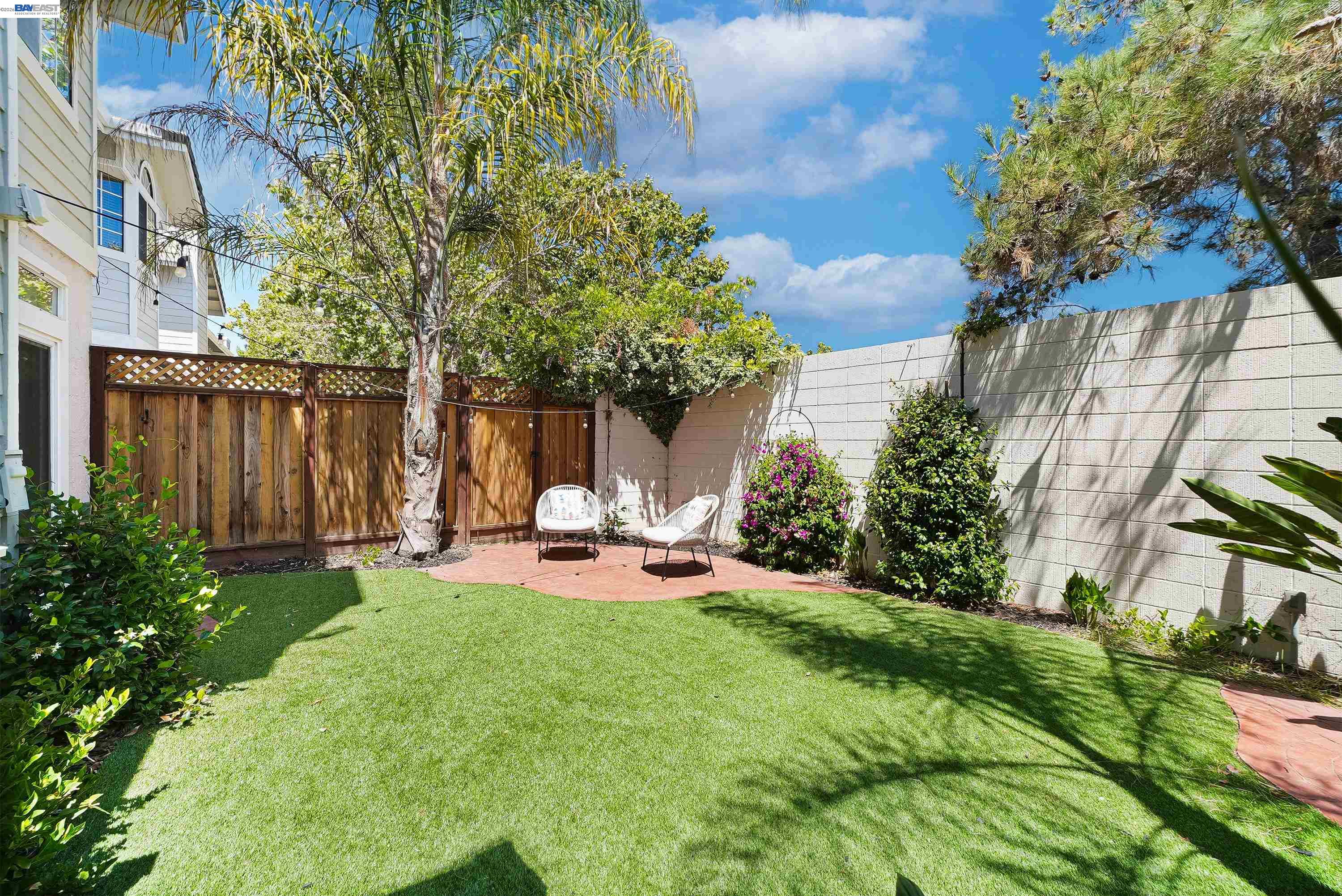24 Copperfield Ln
