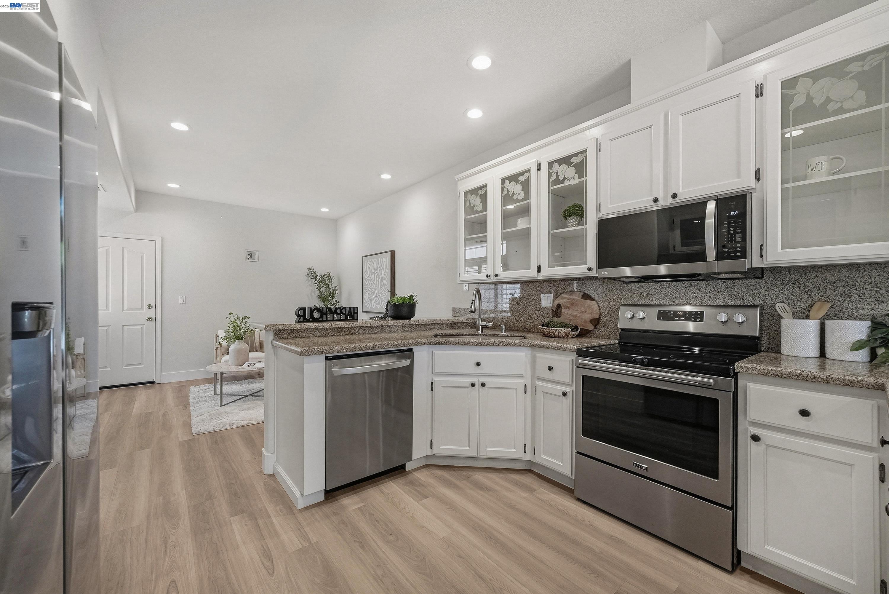 24 Copperfield Ln