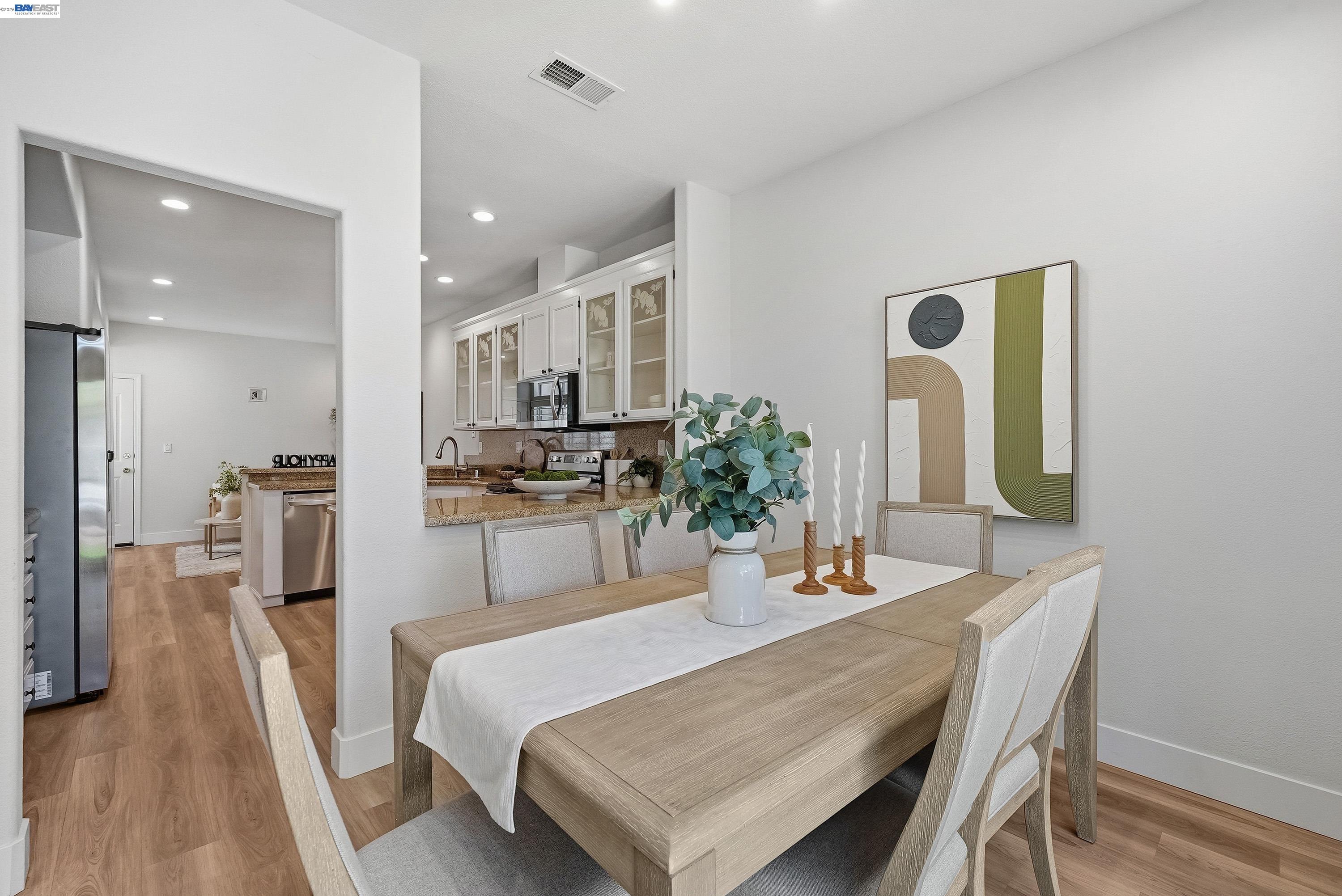 24 Copperfield Ln