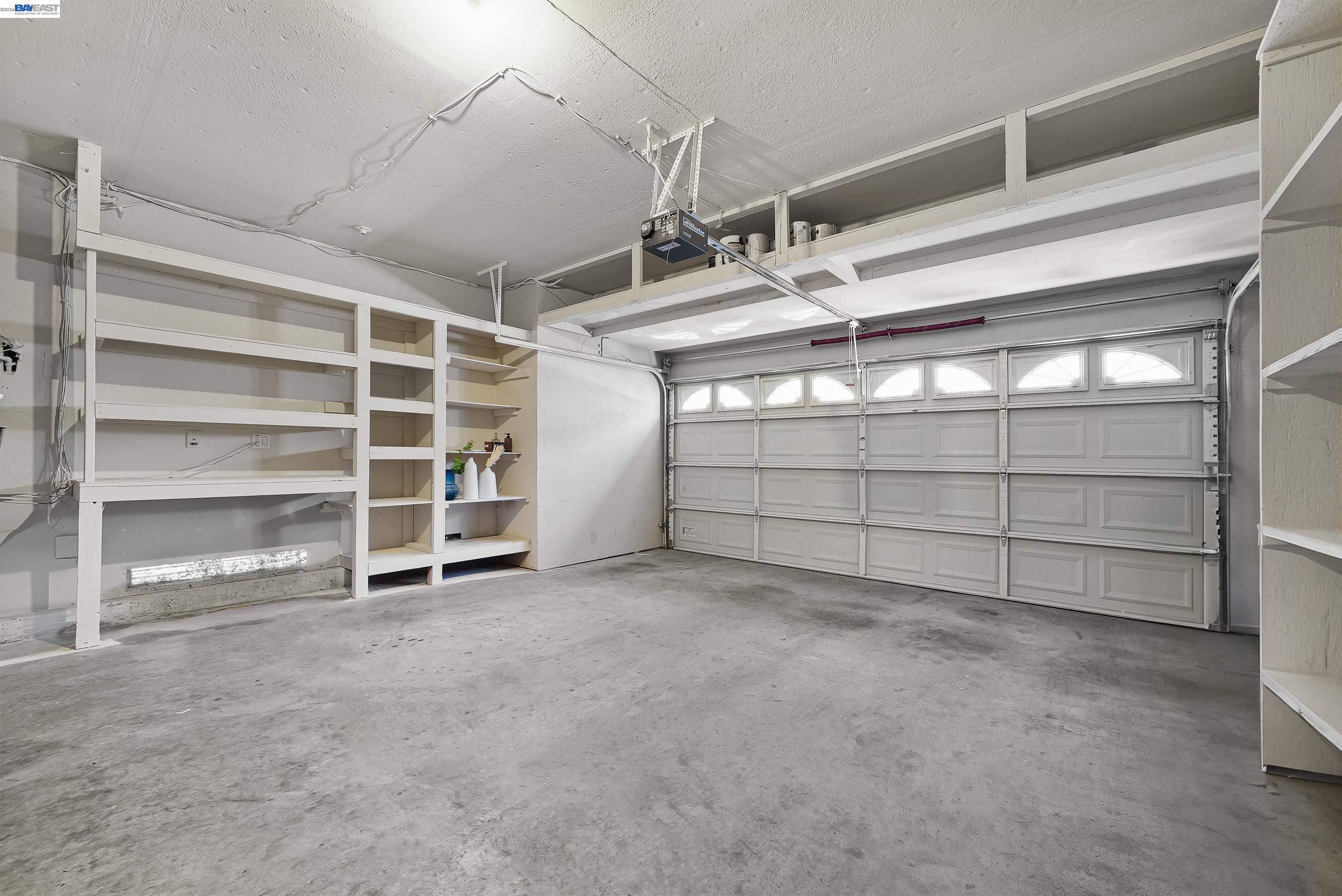 24 Copperfield Ln