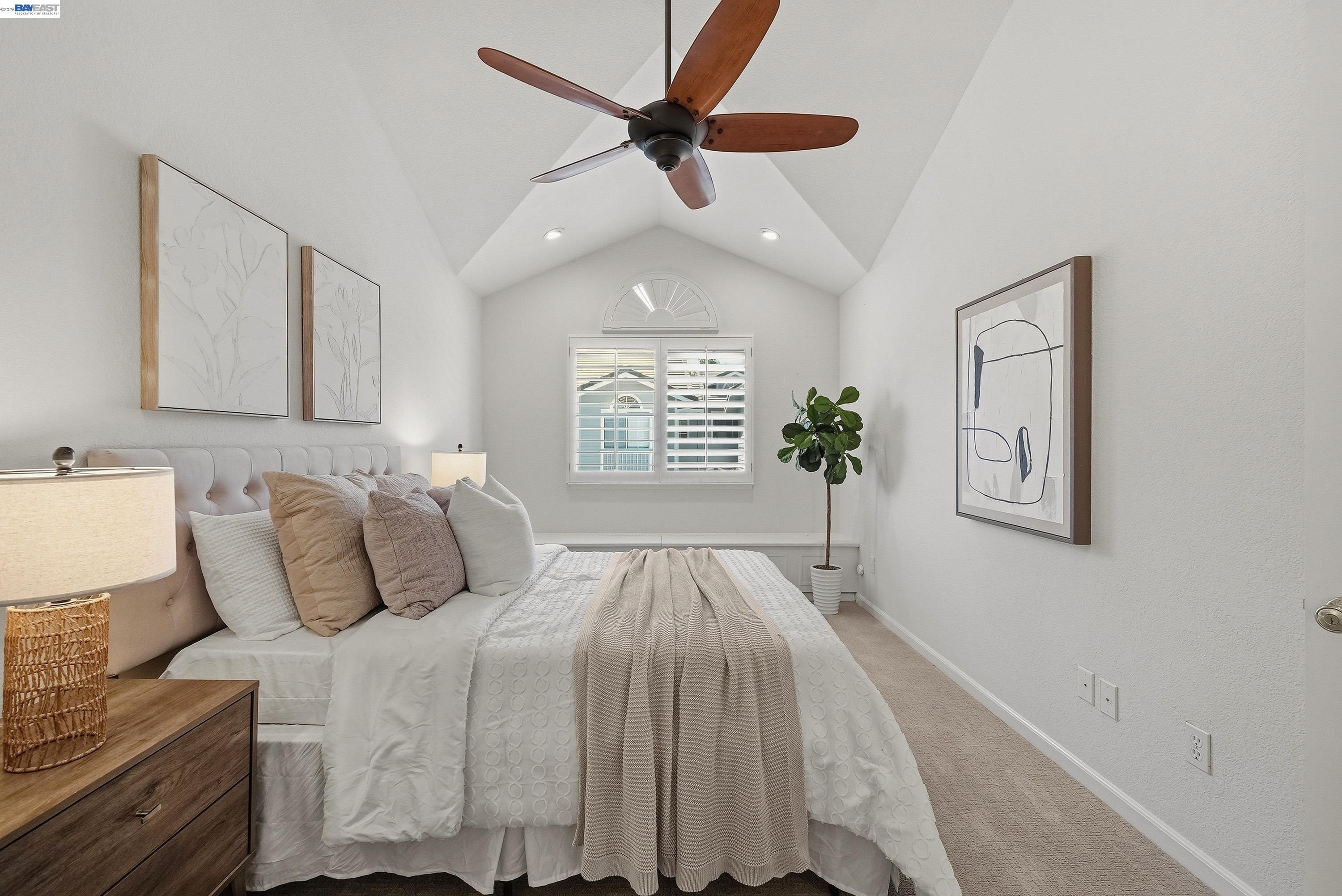 24 Copperfield Ln