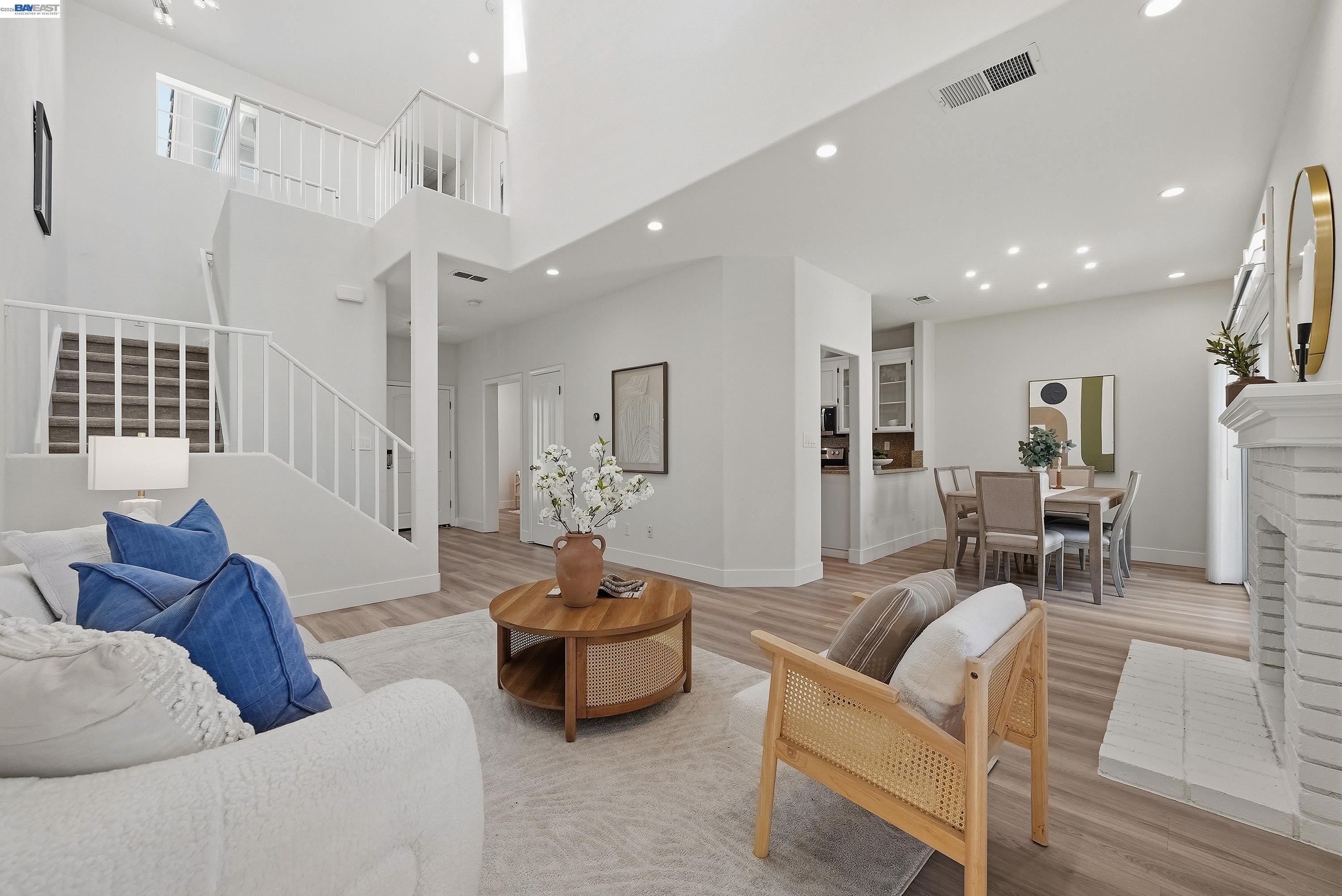 24 Copperfield Ln