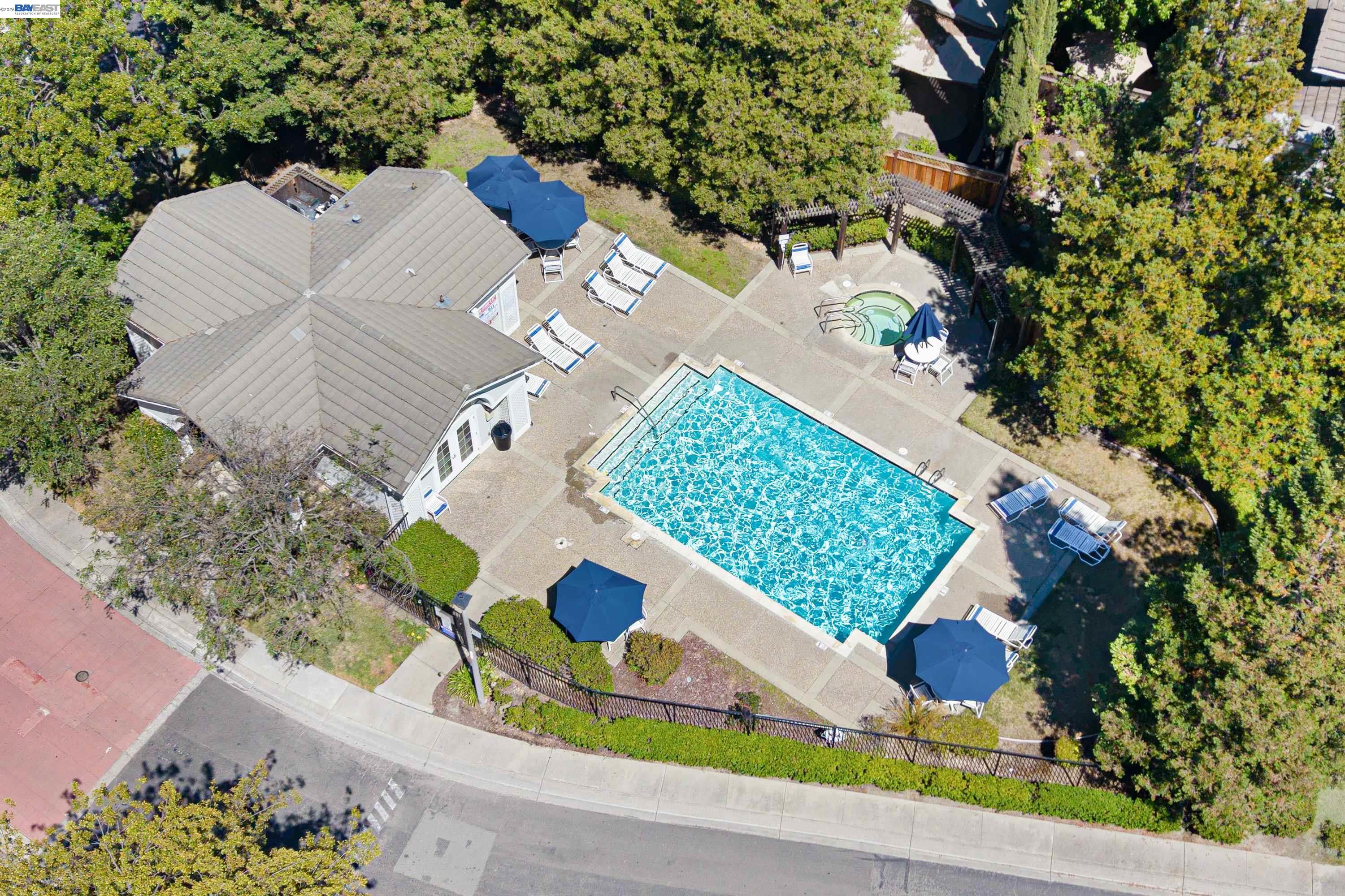 24 Copperfield Ln