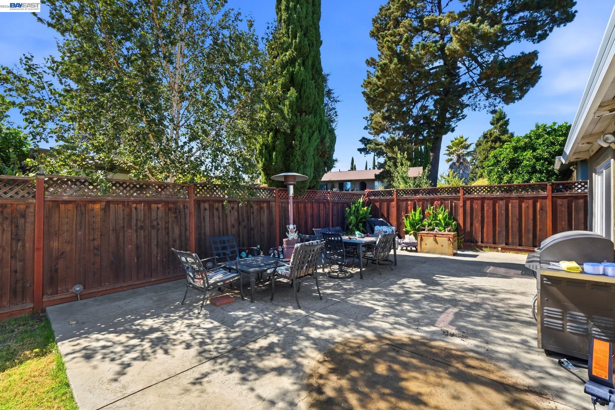 20927 Nunes Ave
