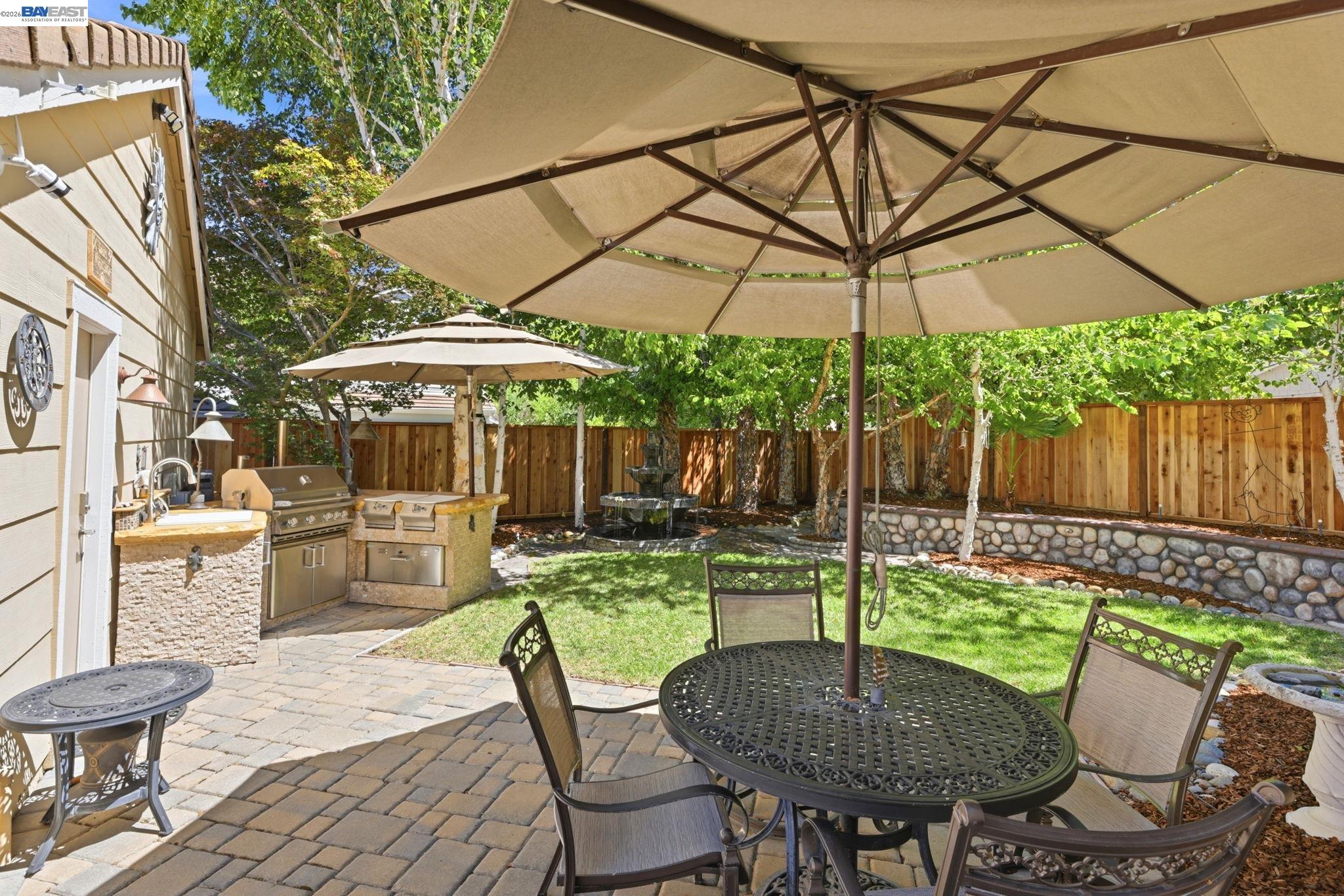 5835 Elder Cir