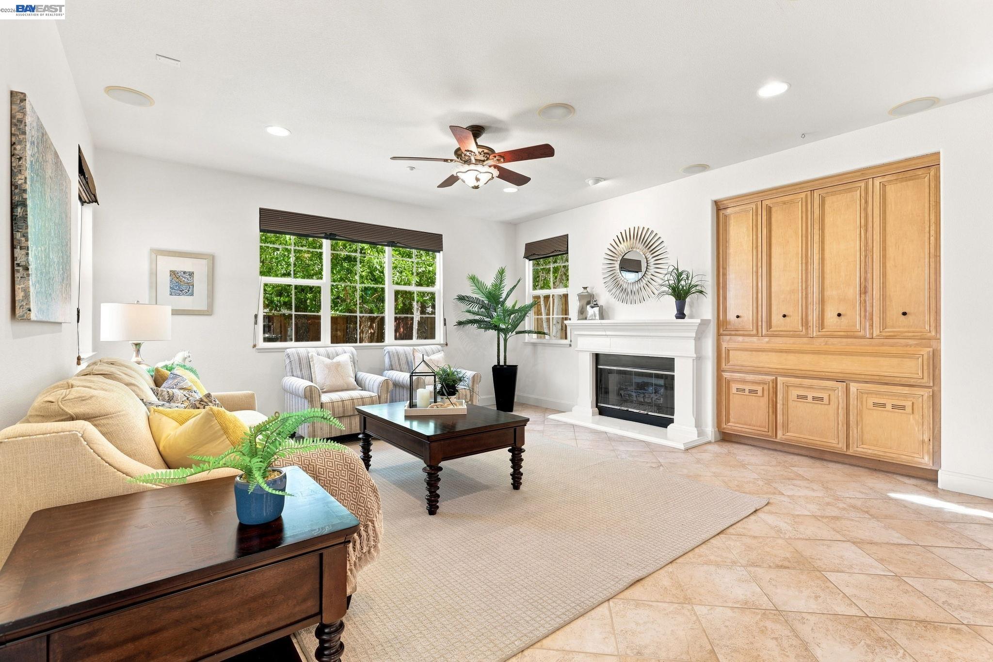 5835 Elder Cir