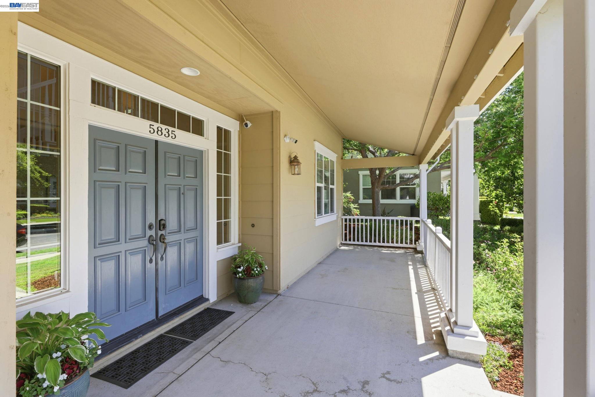5835 Elder Cir