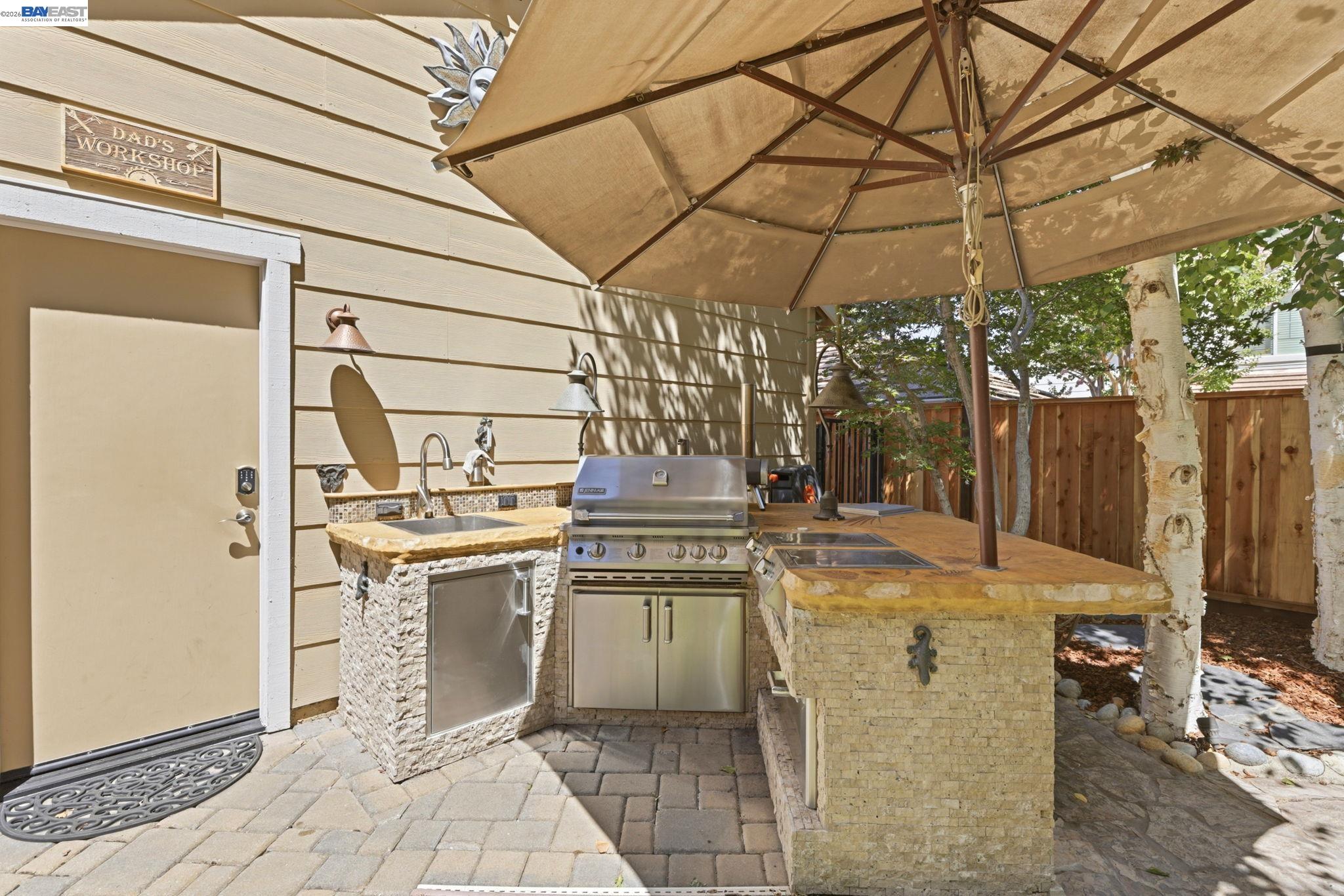 5835 Elder Cir