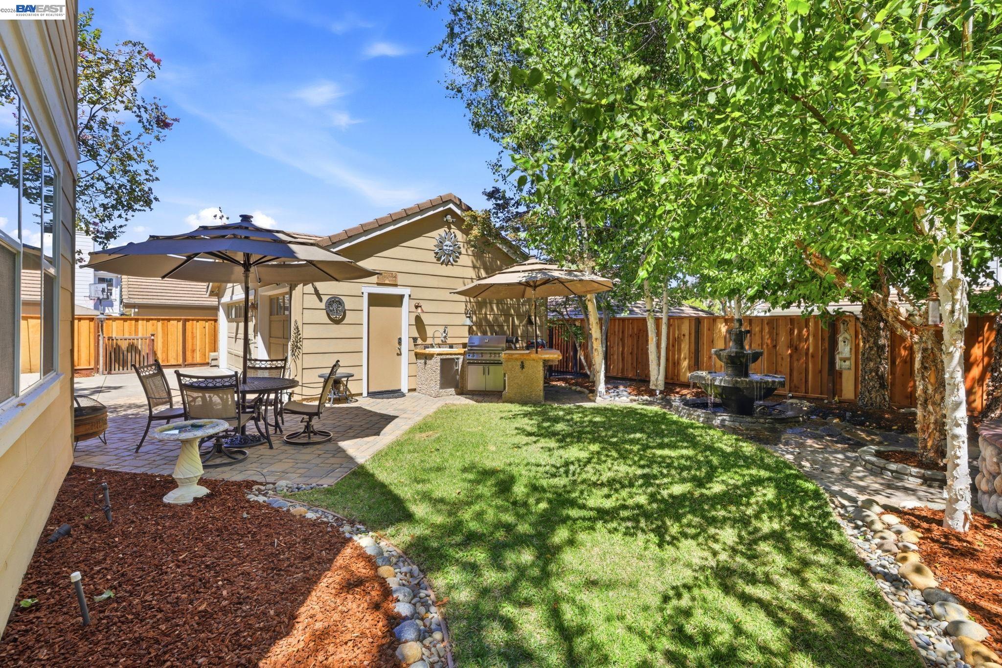 5835 Elder Cir
