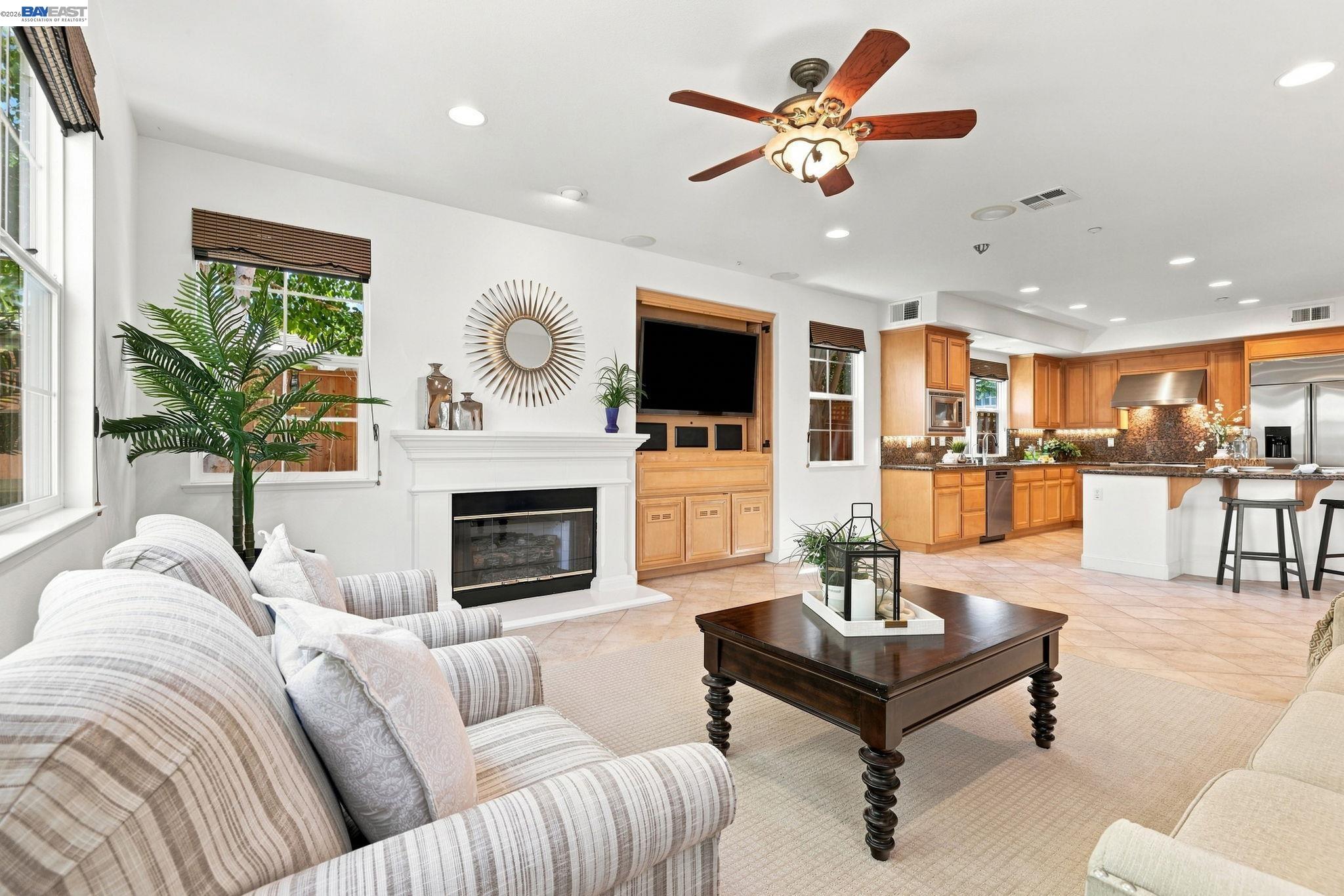 5835 Elder Cir