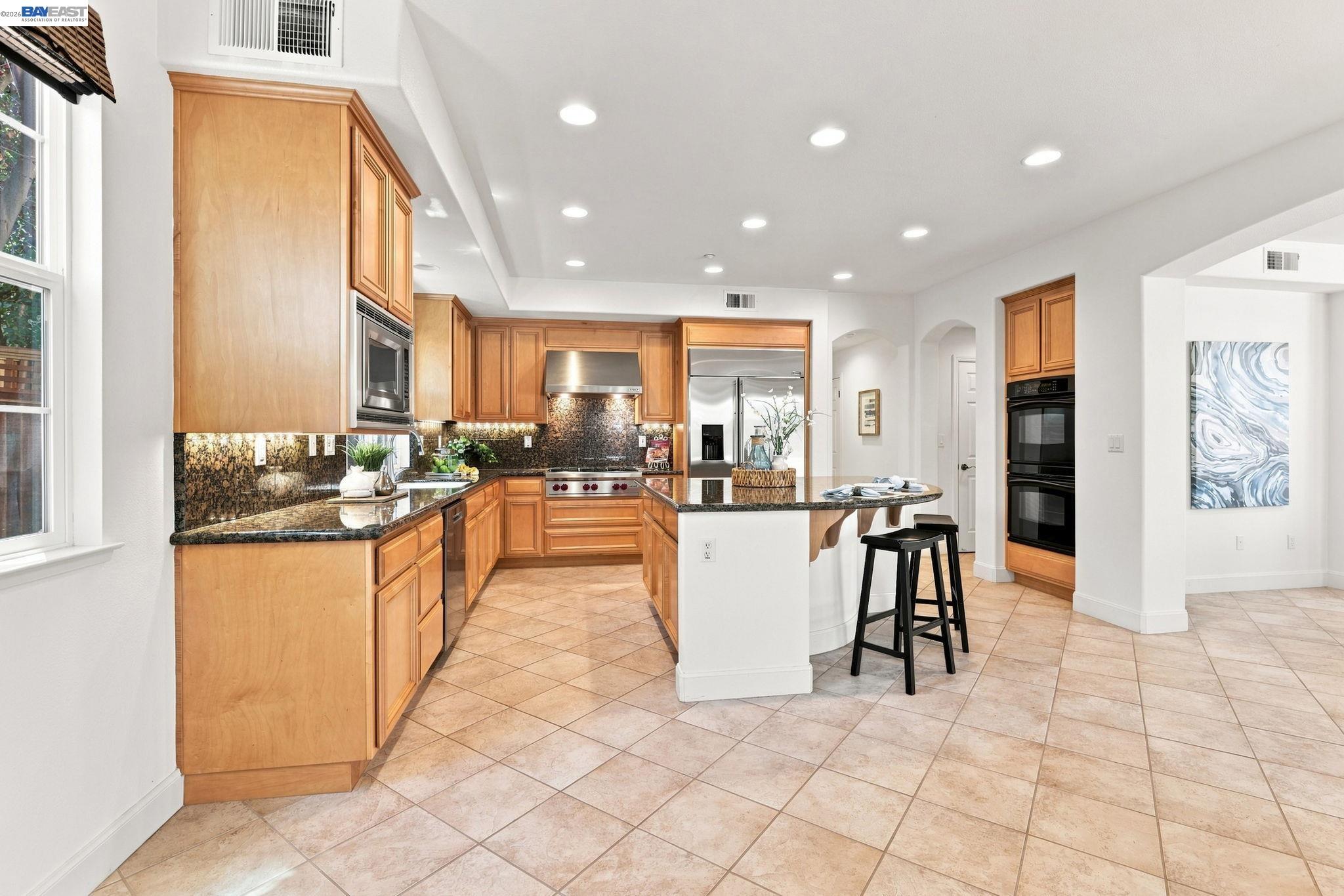 5835 Elder Cir