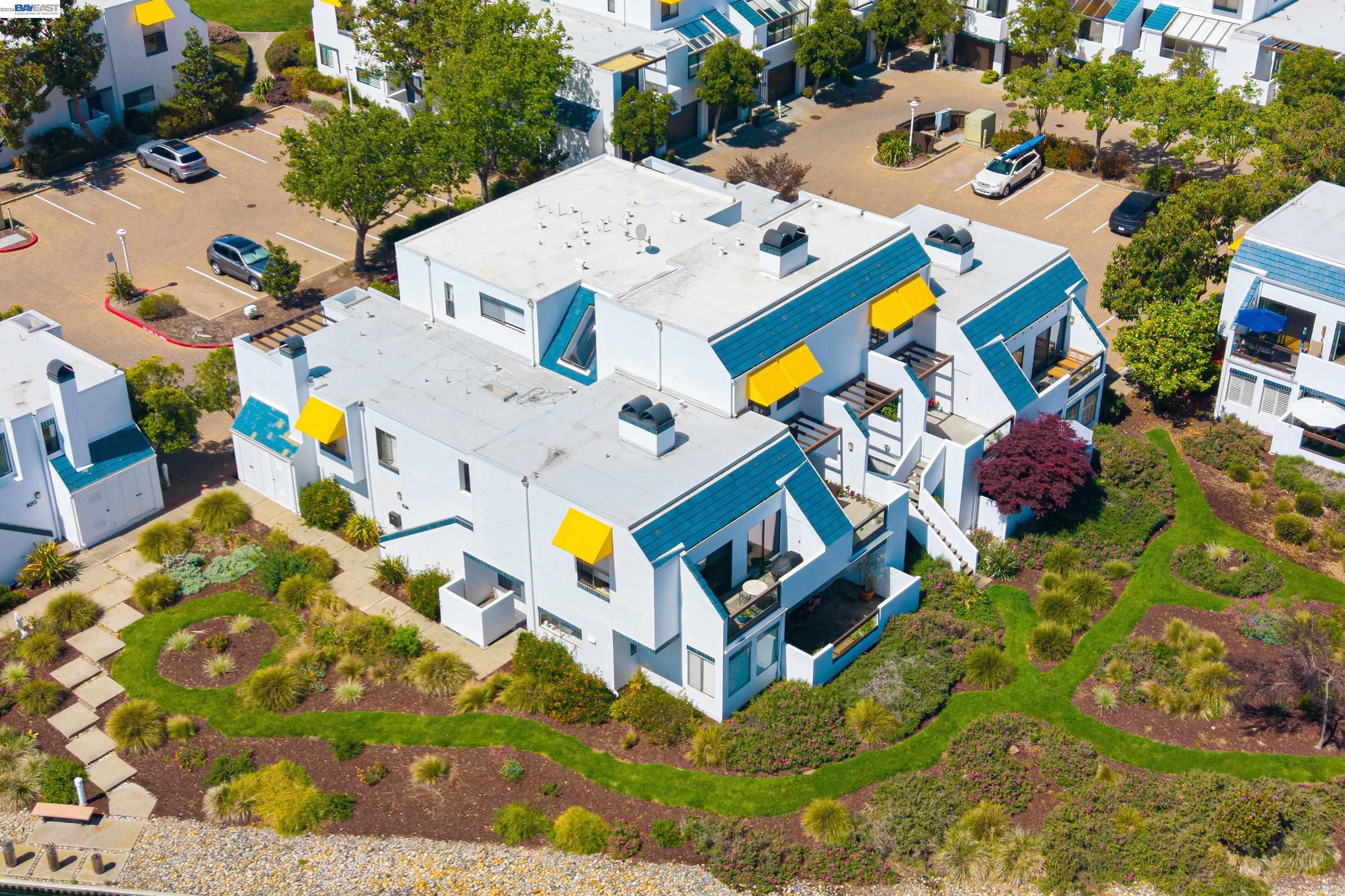 844 Balboa Ln