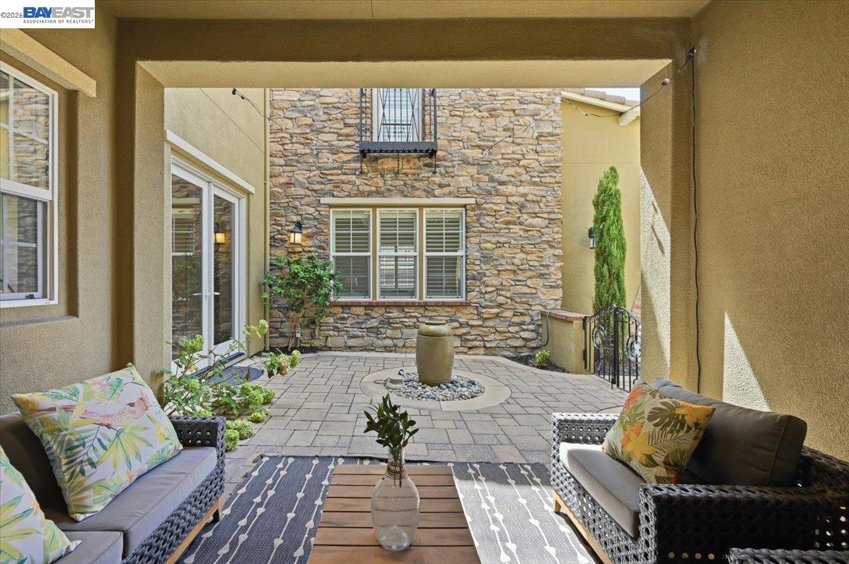 5194 Bengali St