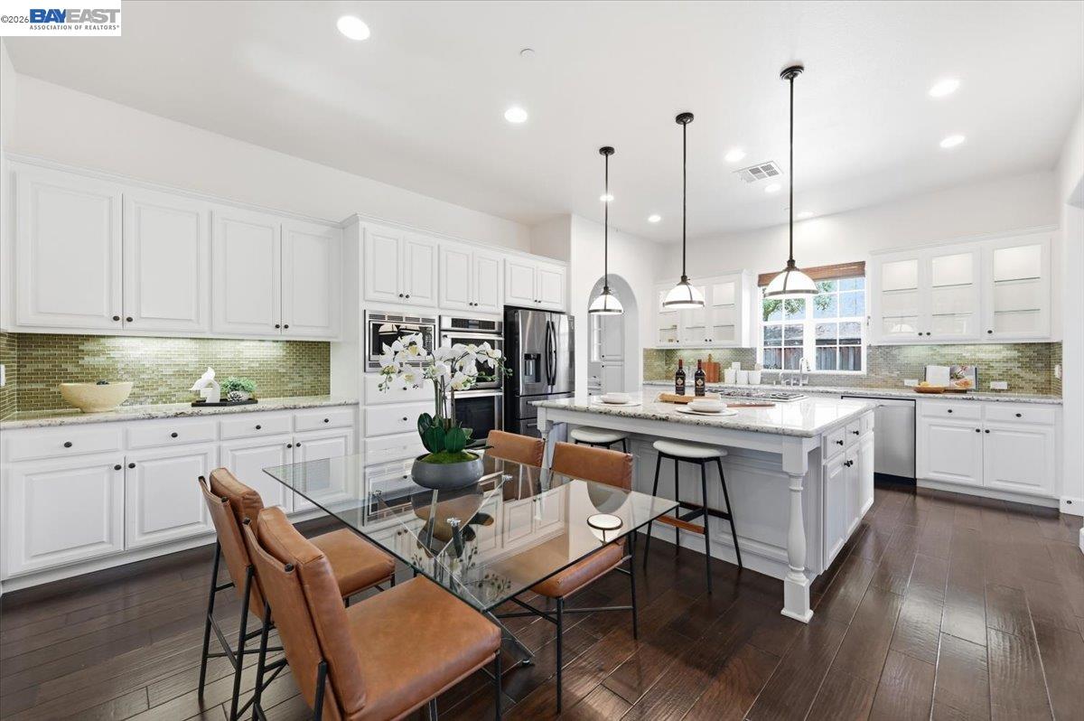 5194 Bengali St