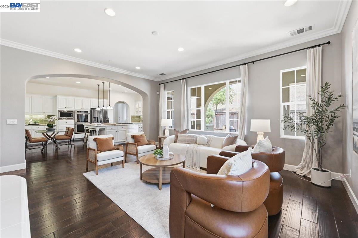 5194 Bengali St