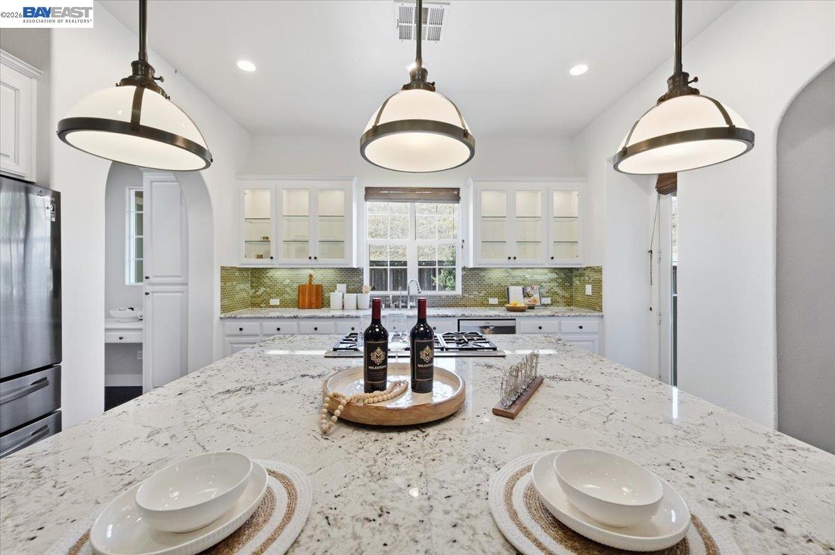 5194 Bengali St