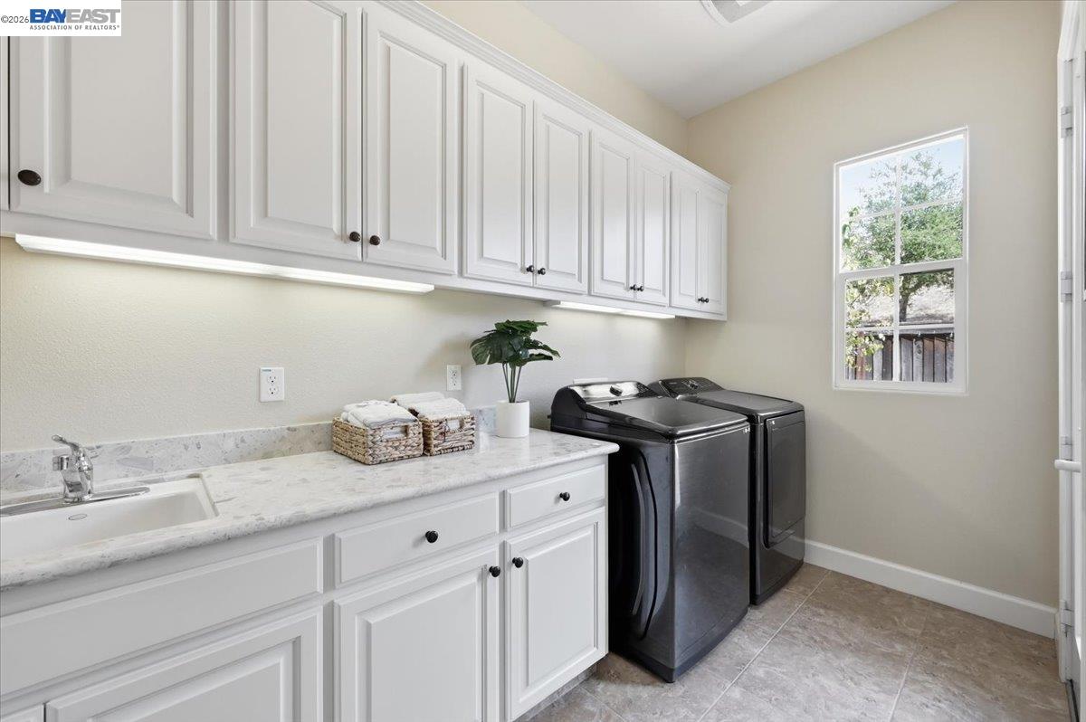 5194 Bengali St