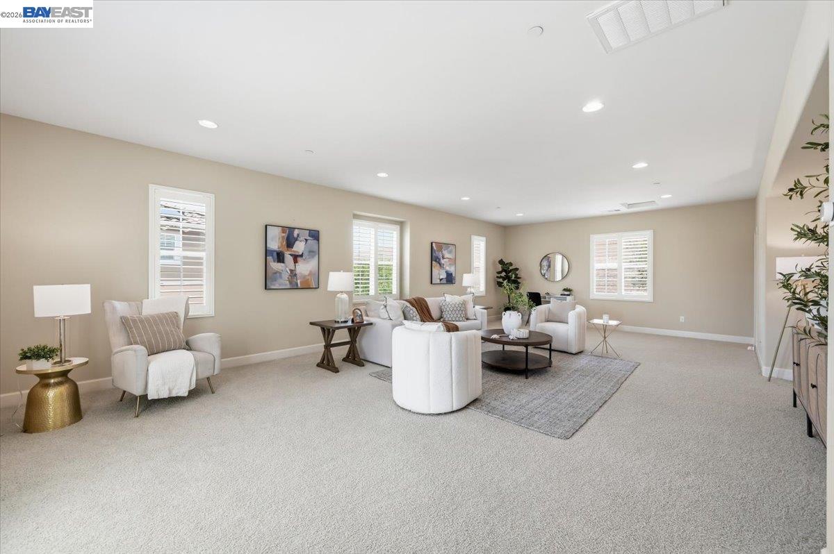 5194 Bengali St