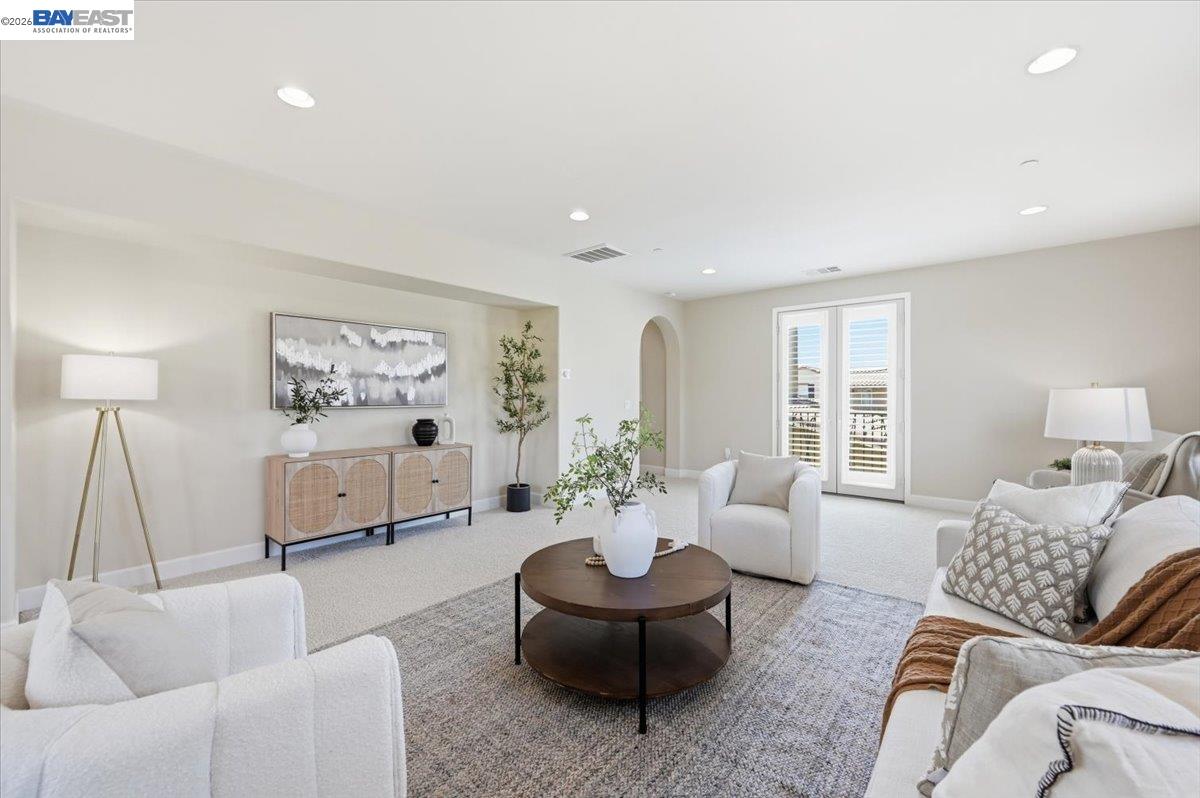 5194 Bengali St