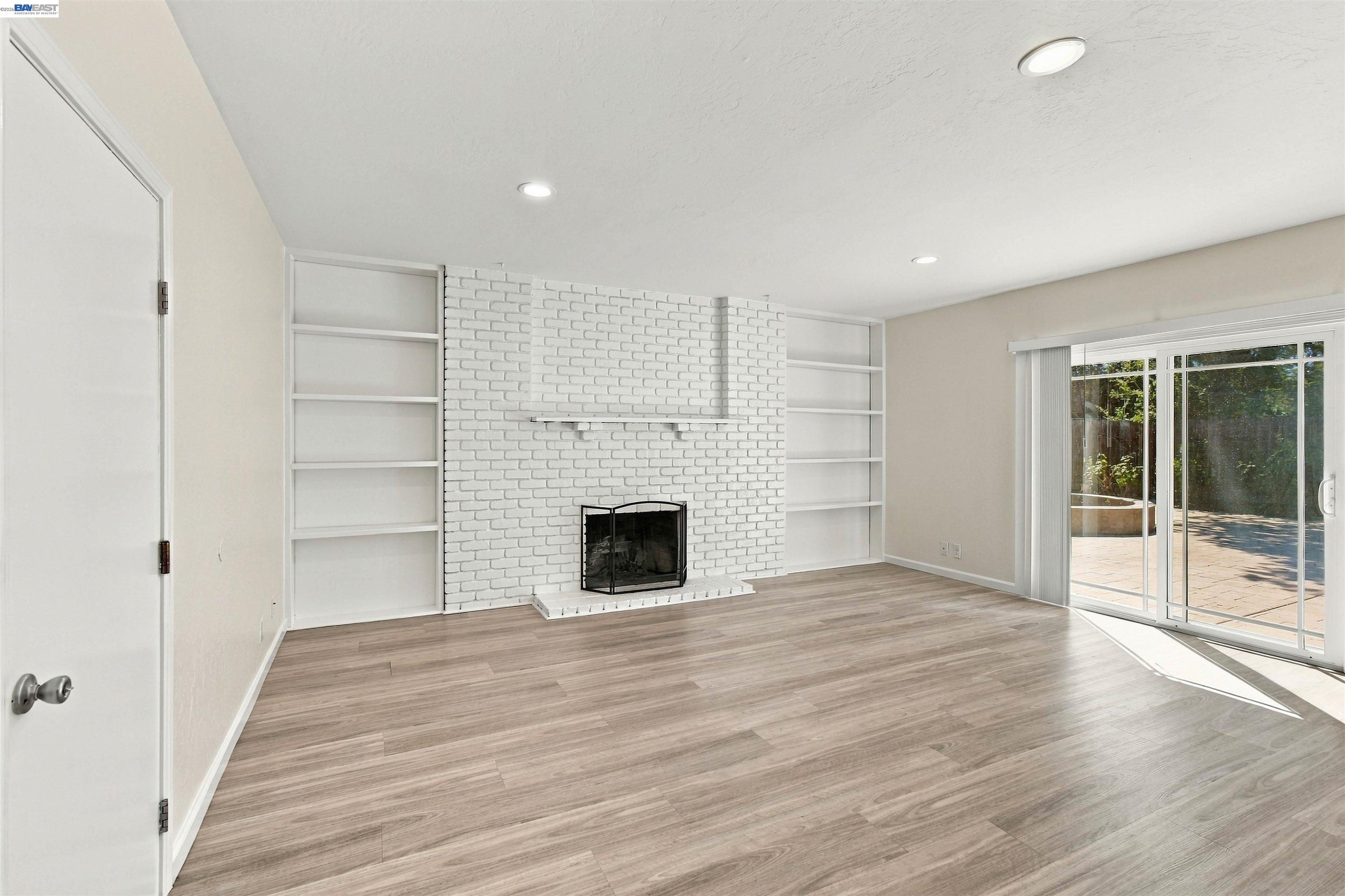 7508 San Sabana Rd