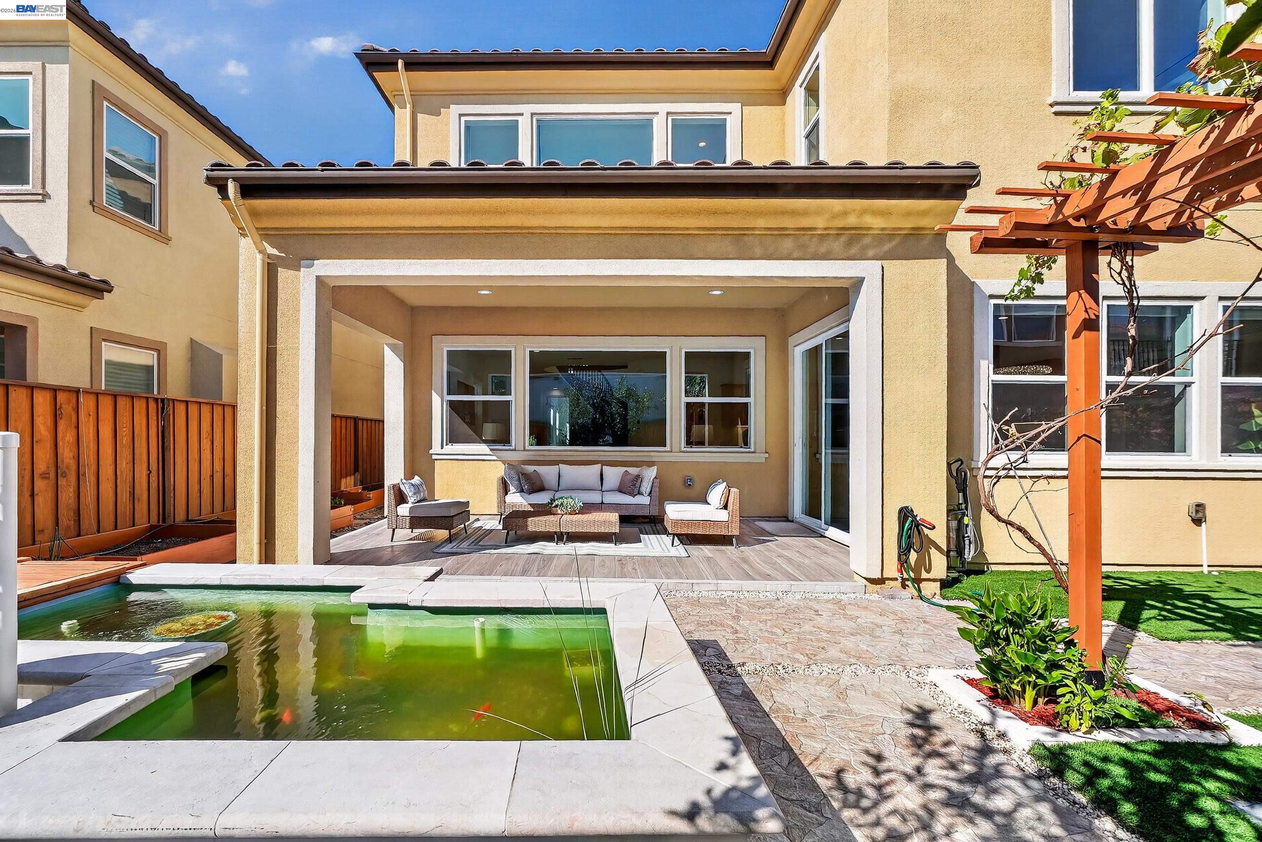 277 Goldfield Pl