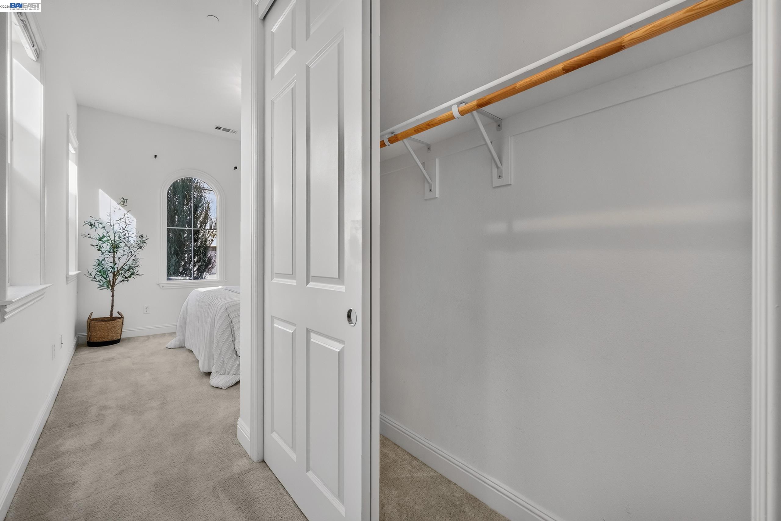 277 Goldfield Pl