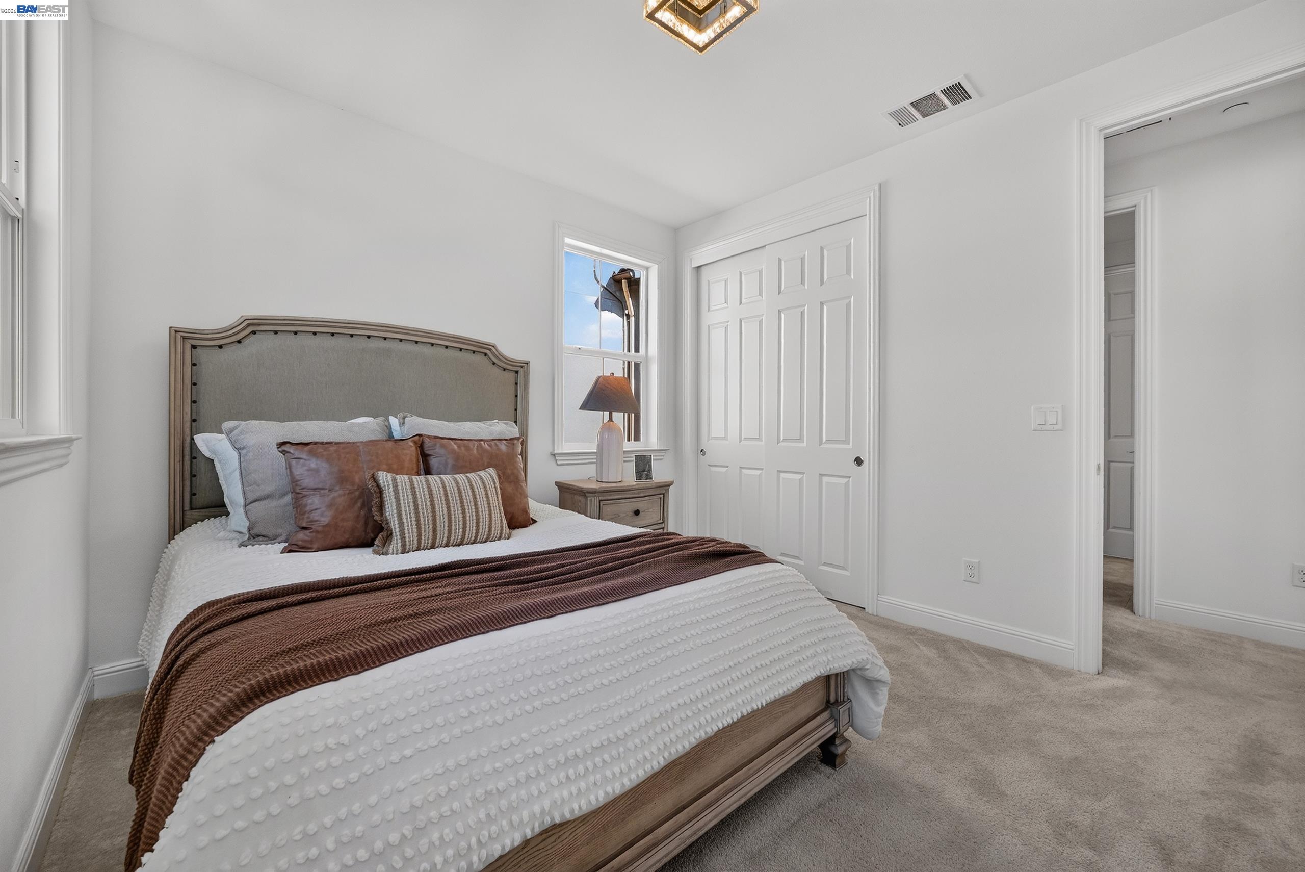 277 Goldfield Pl