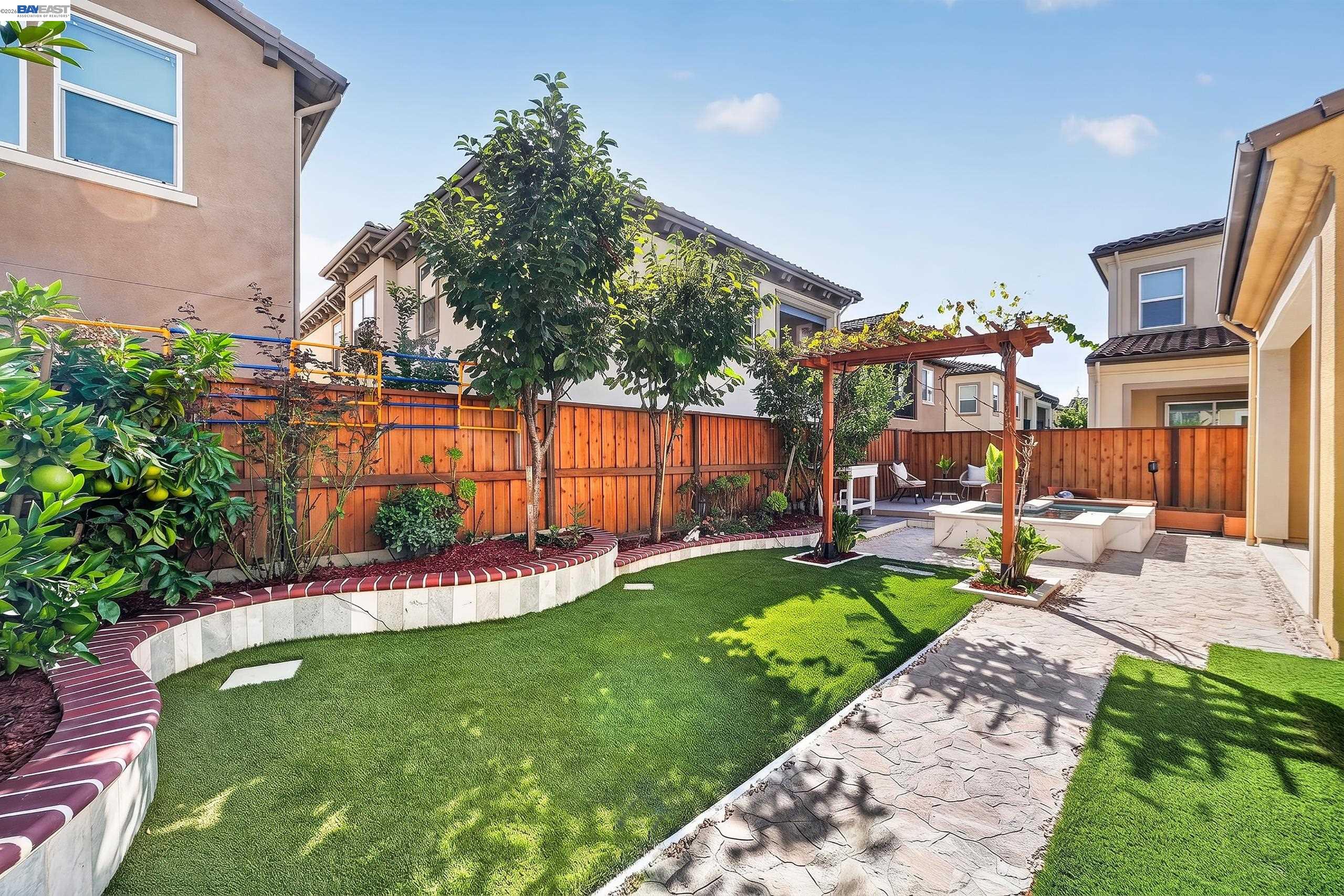 277 Goldfield Pl