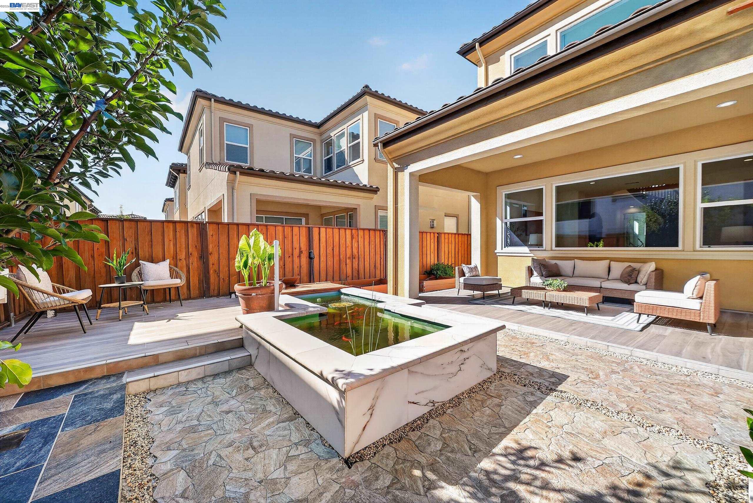 277 Goldfield Pl