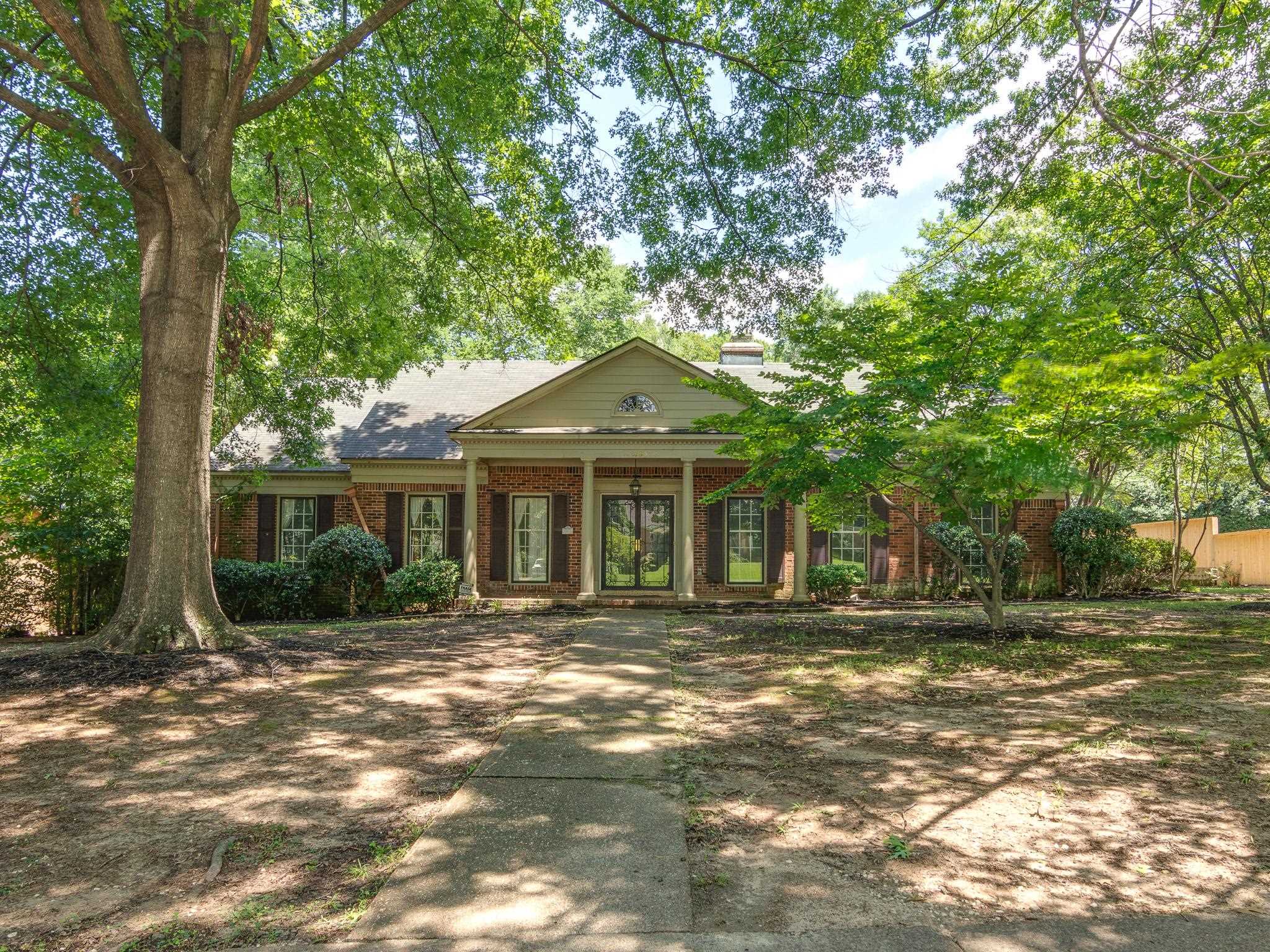 6784 RIVER BIRCH RD