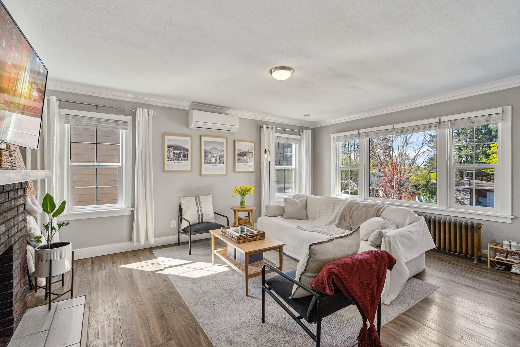 326 E 20TH Ave