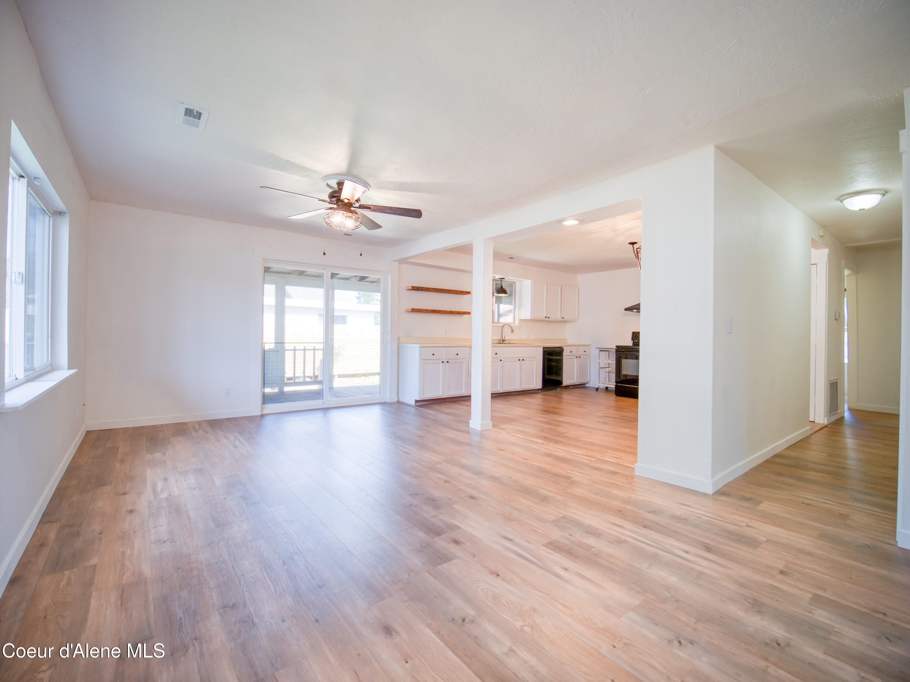 318 E 4TH AVE