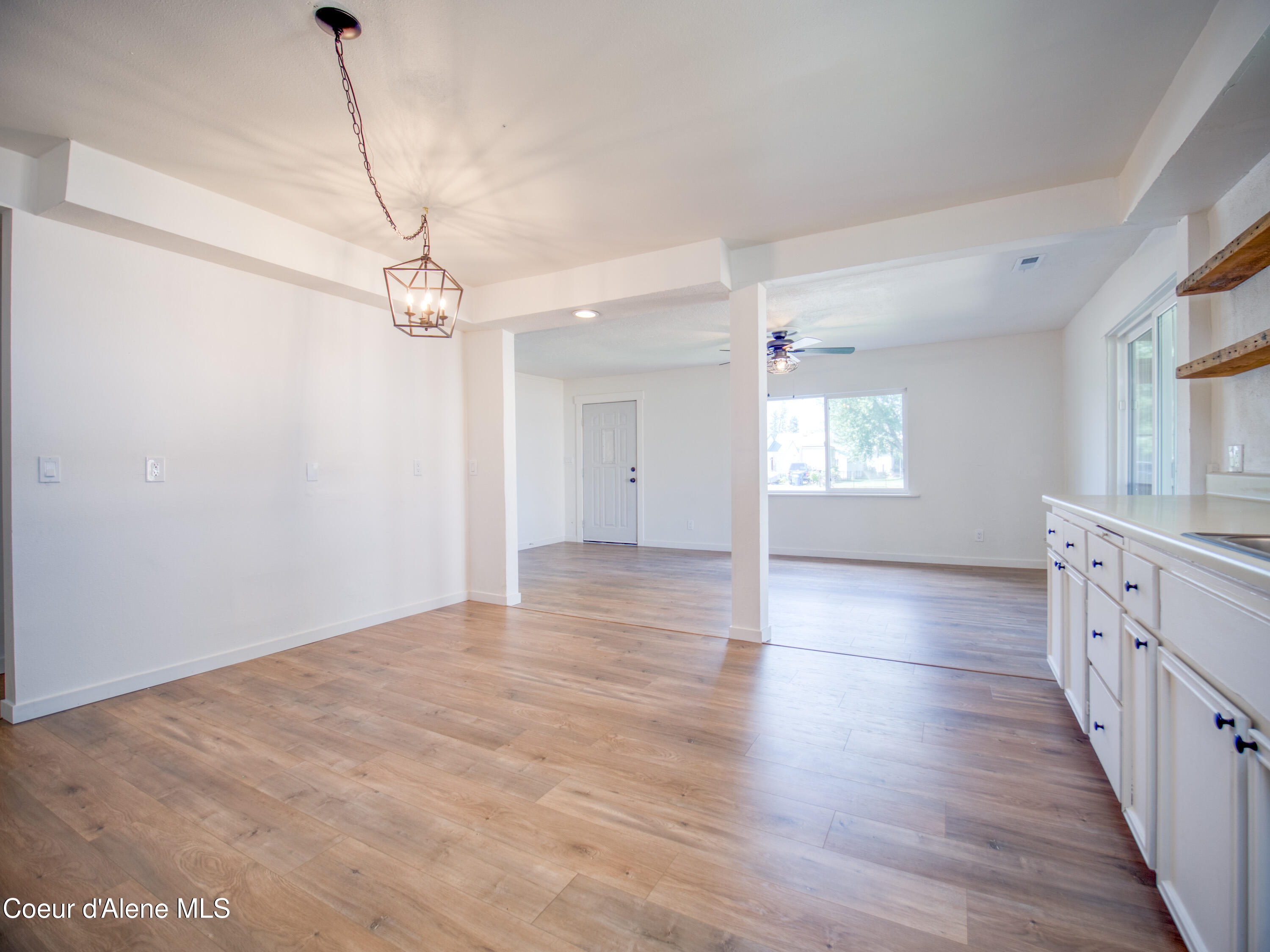 318 E 4TH AVE