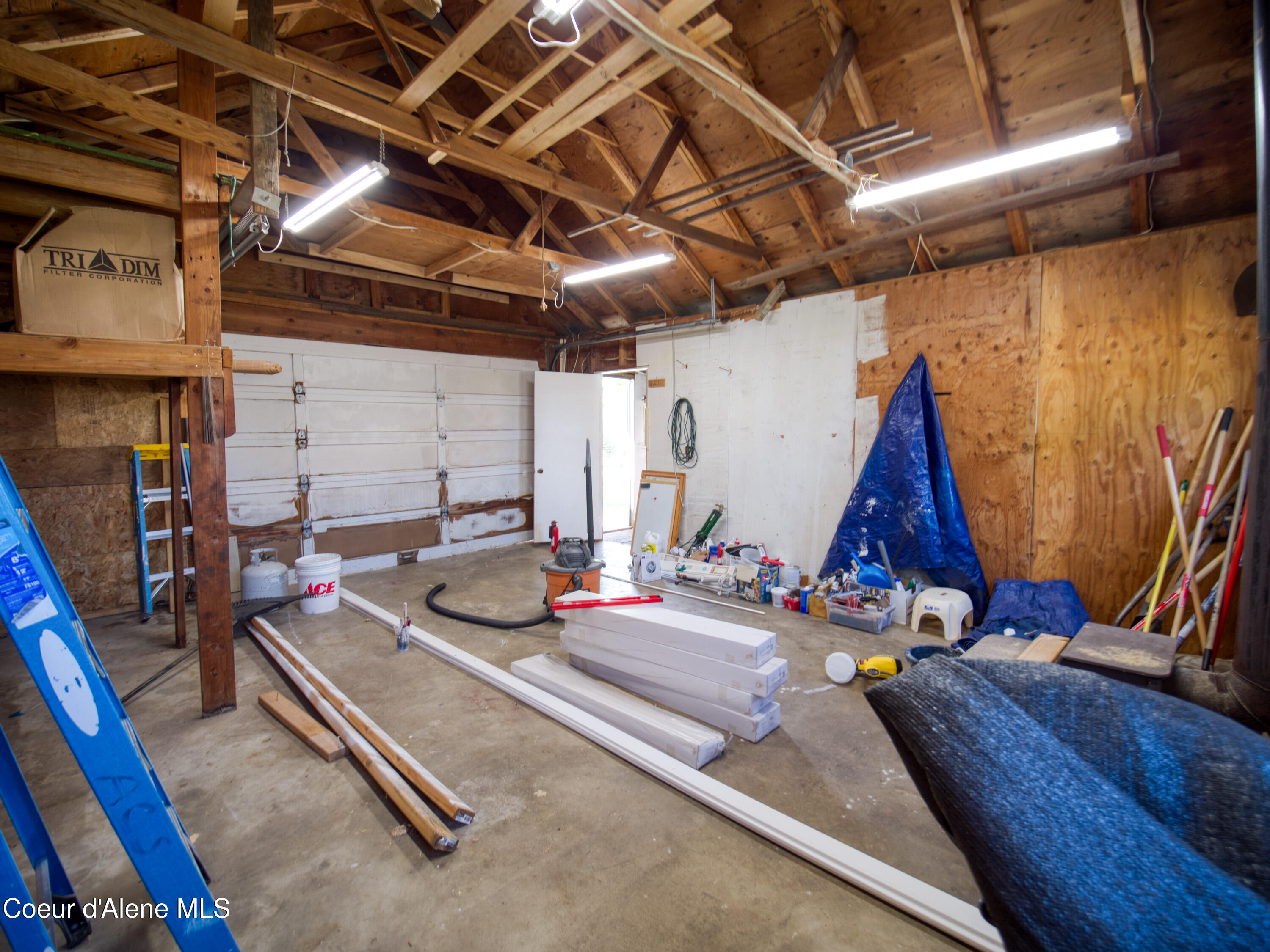 318 E 4TH AVE