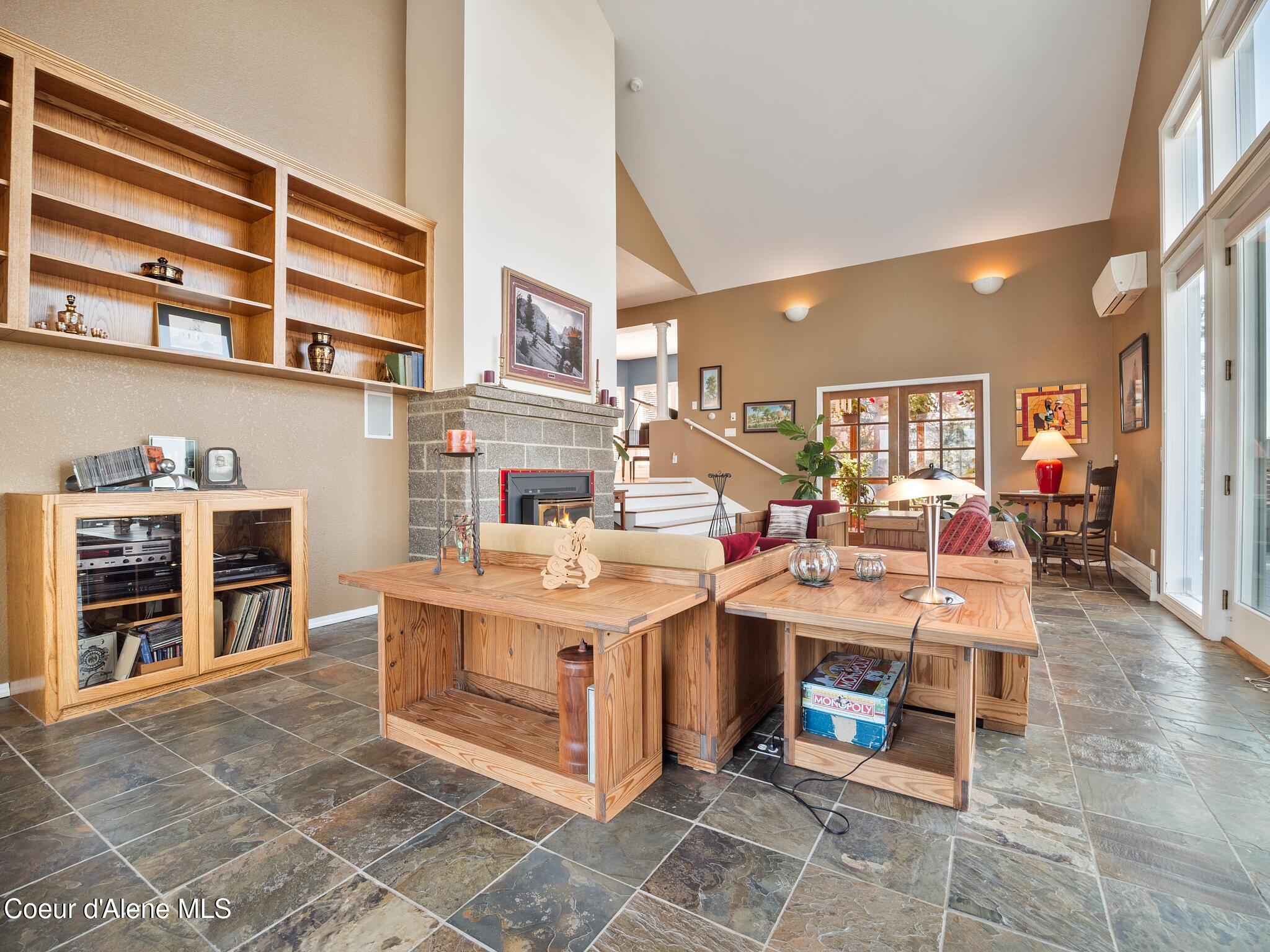 255 S THERESA TERRACE DR