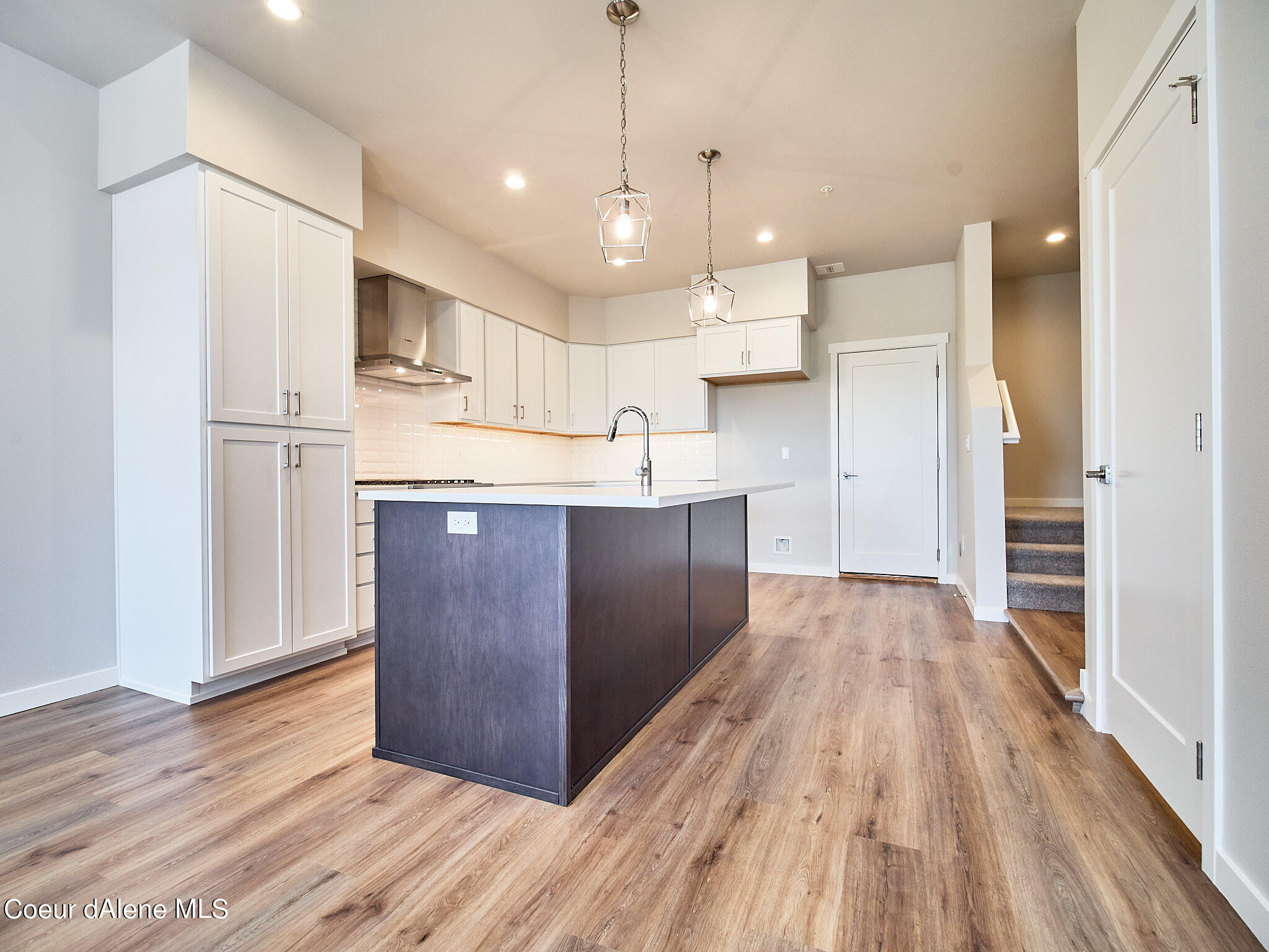 1048 E 4TH AVE, 104