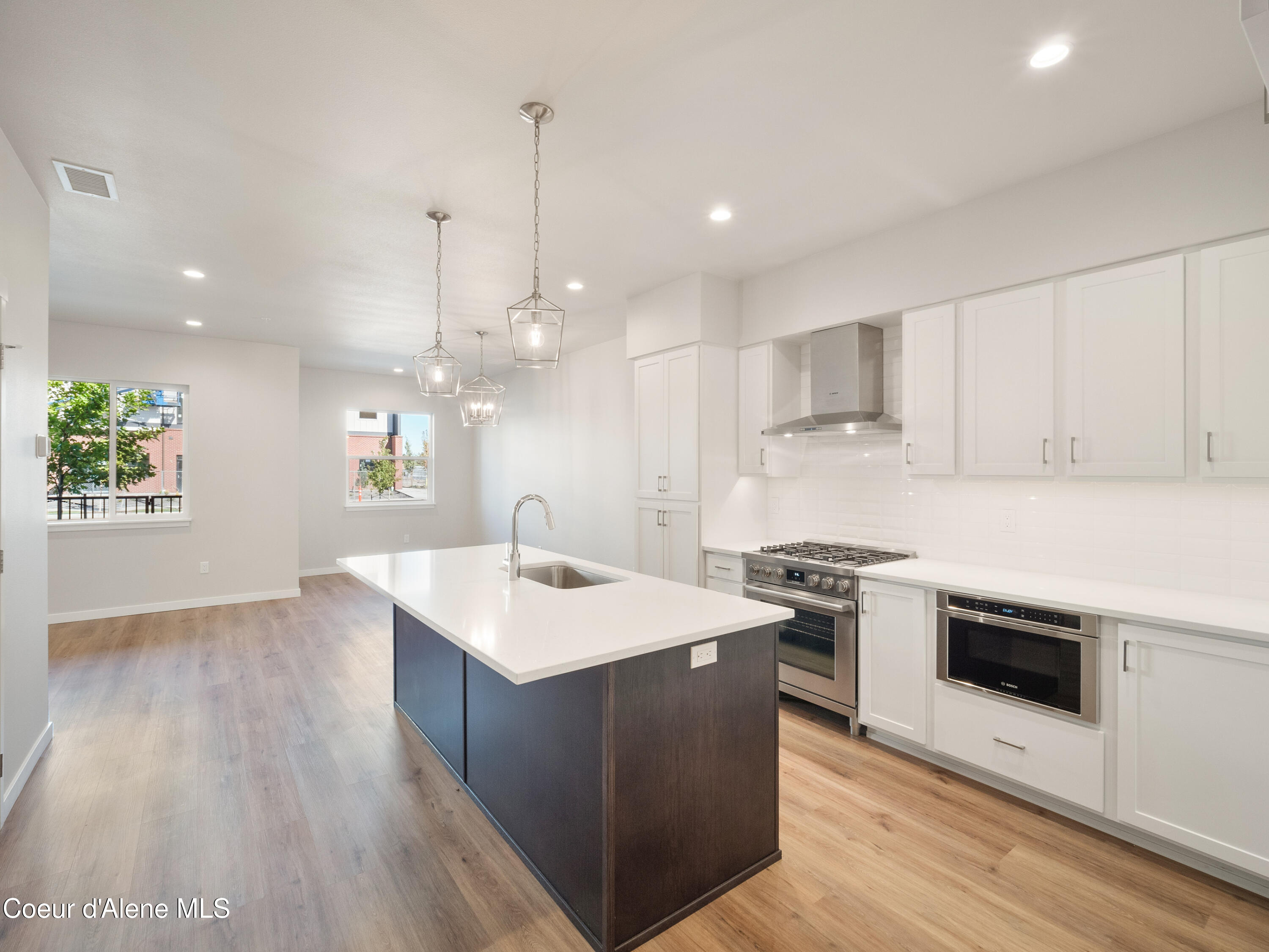 1048 E 4TH AVE, 104