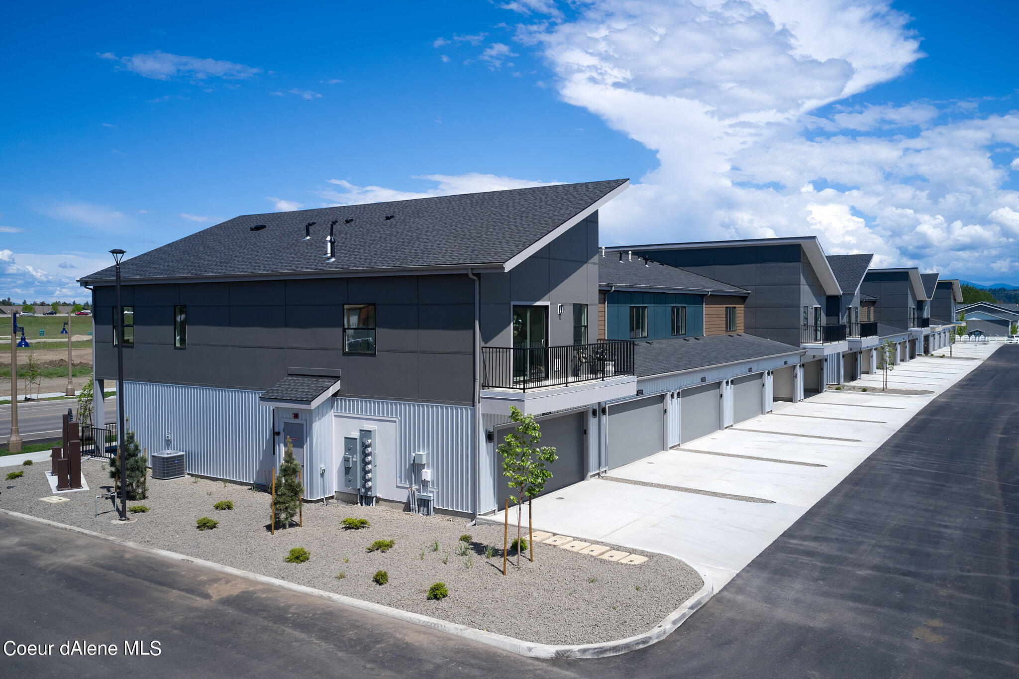1048 E 4TH AVE, 104