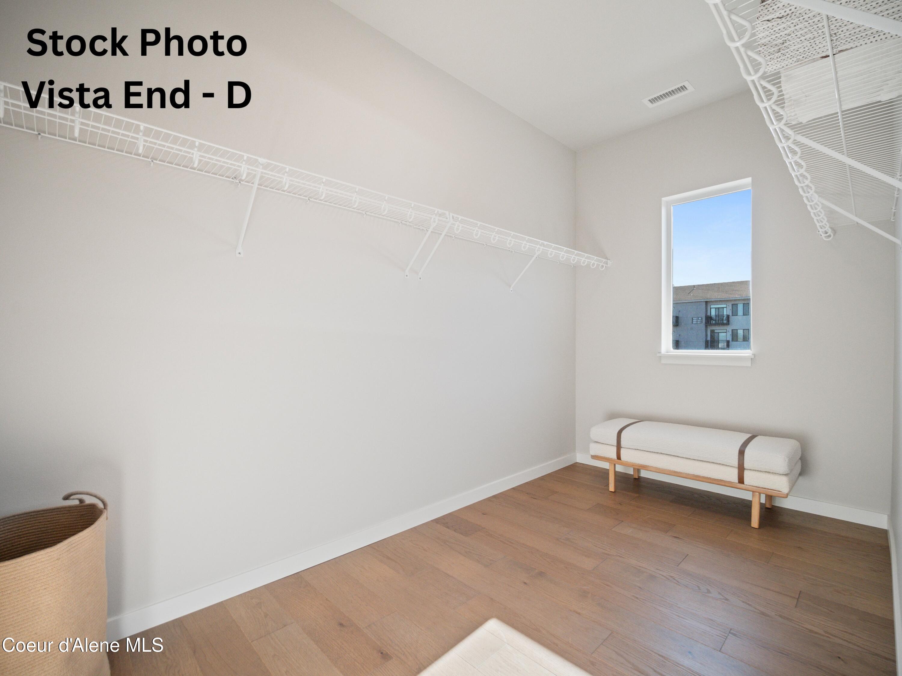 1037 E RAILROAD AVENUE