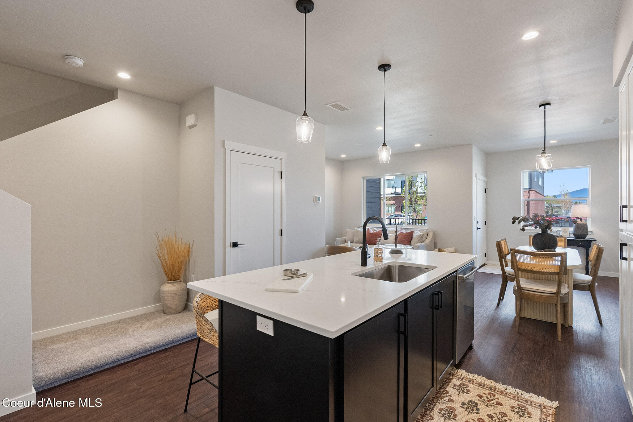 1008 E 4TH AVE, 104