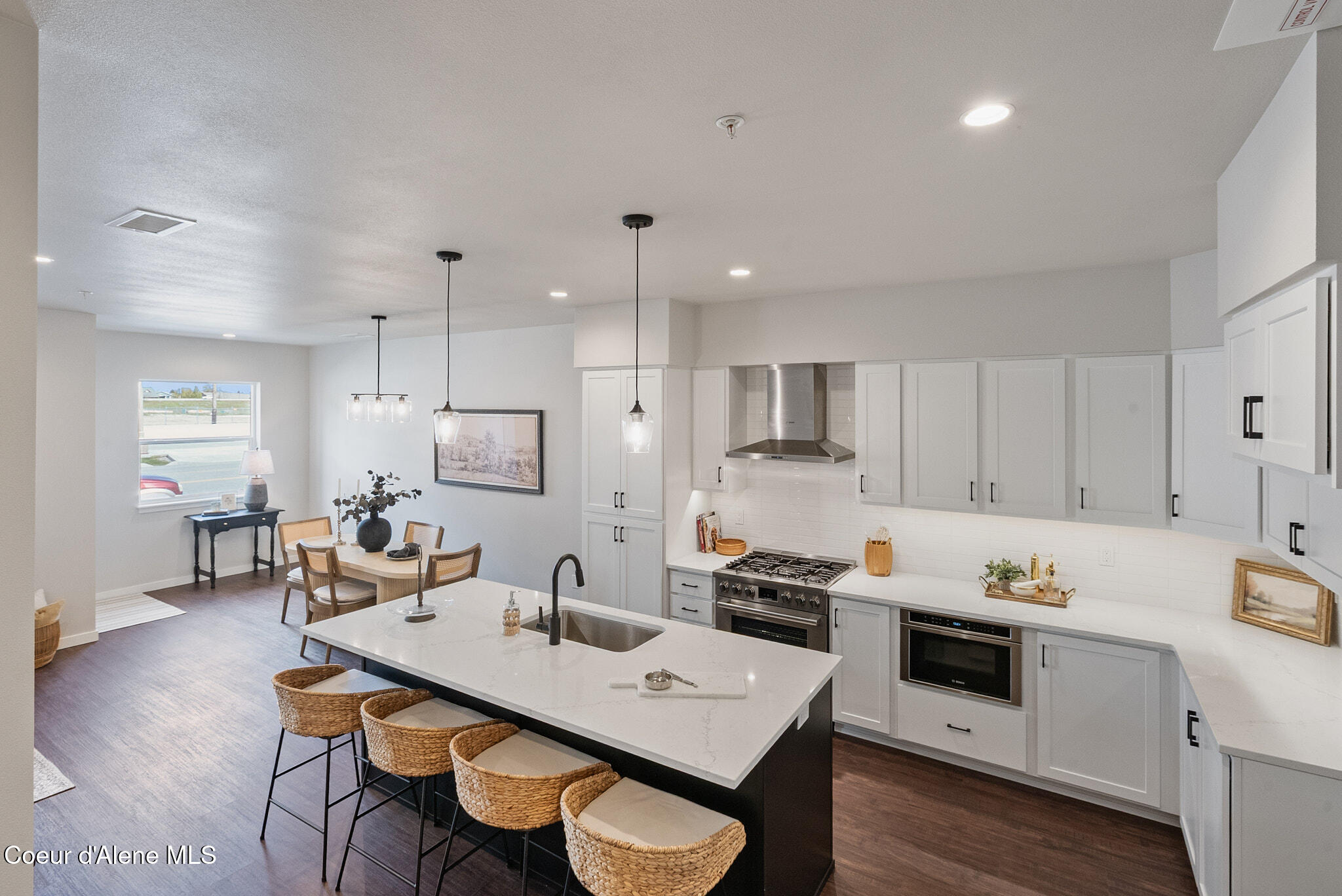 1008 E 4TH AVE, 104