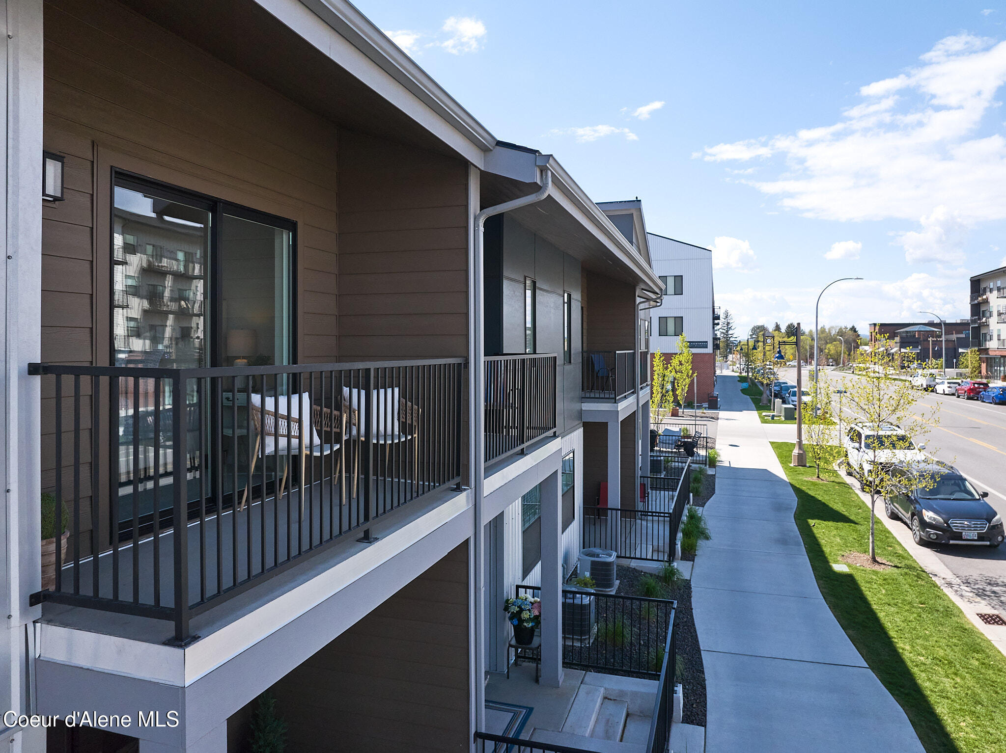 1008 E 4TH AVE, 104