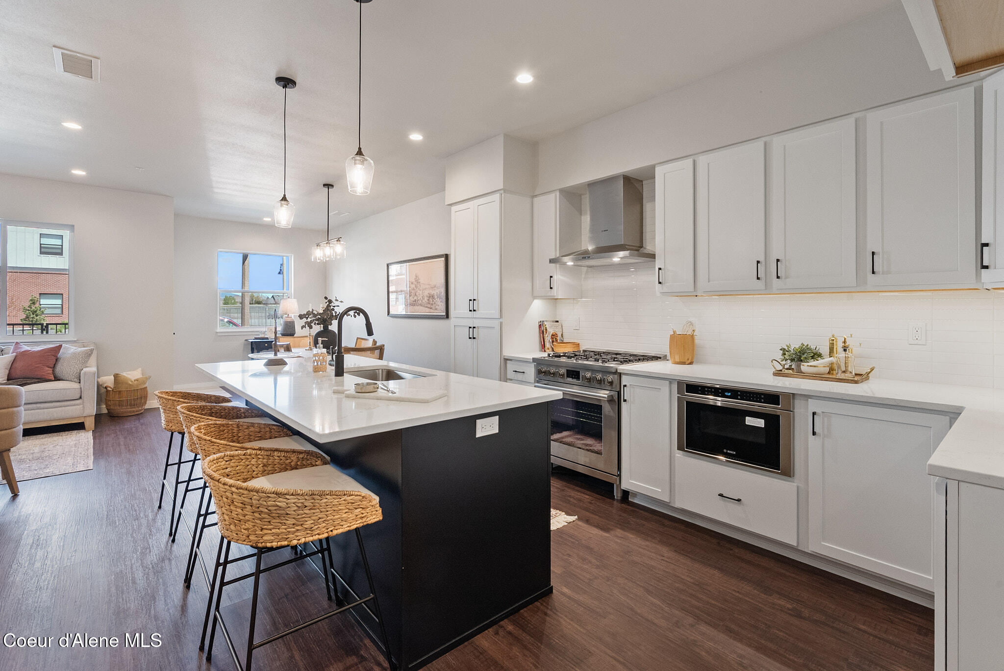 1008 E 4TH AVE, 104