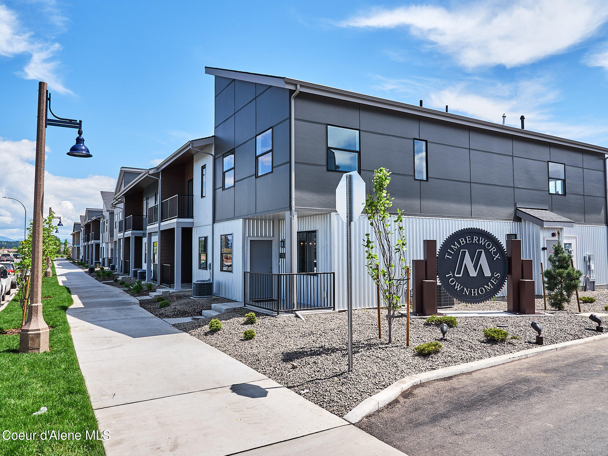 1080 E 4TH AVE